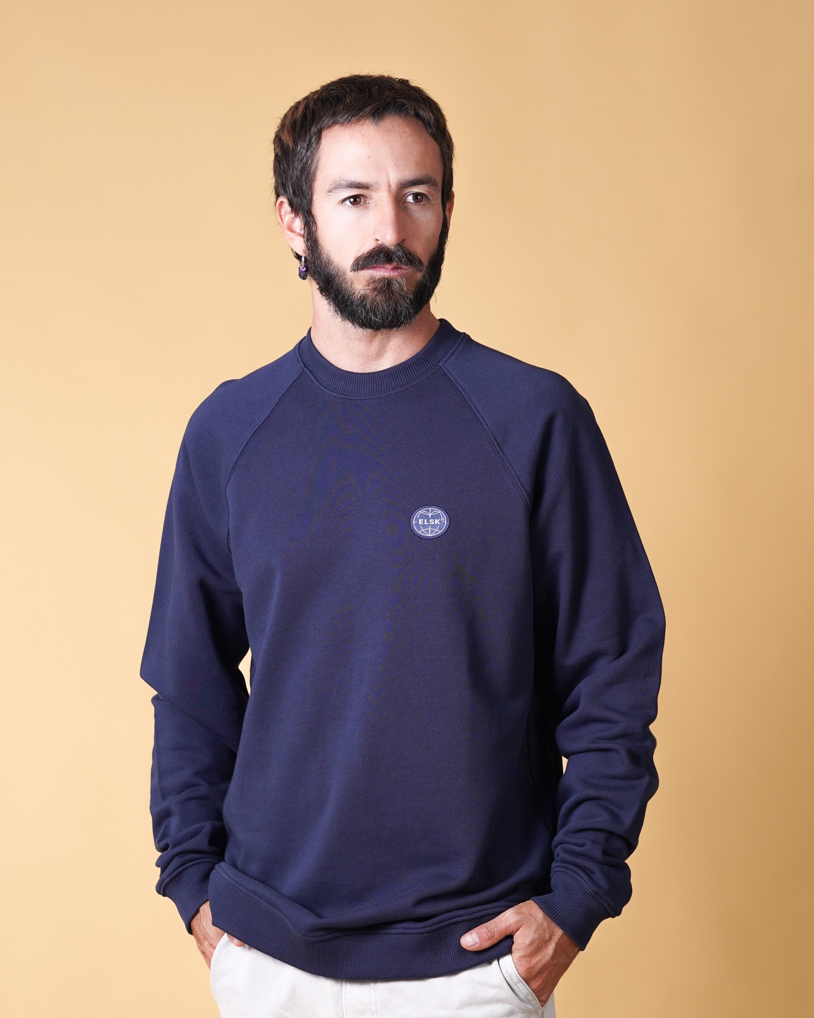 Globe Men’s Raglan Crewneck