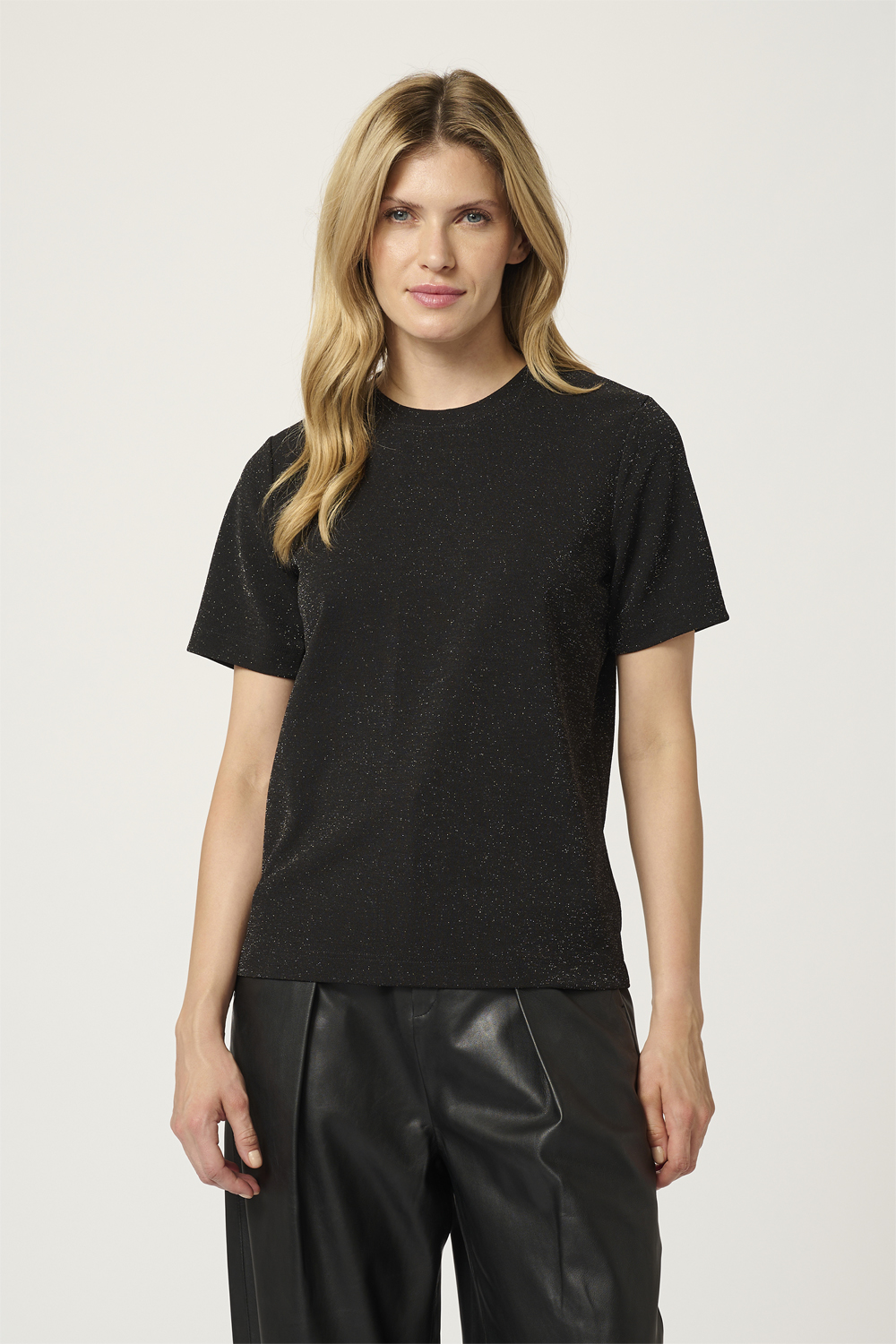 Mangiiw Tshirt - DKK 200 - Spar 60%