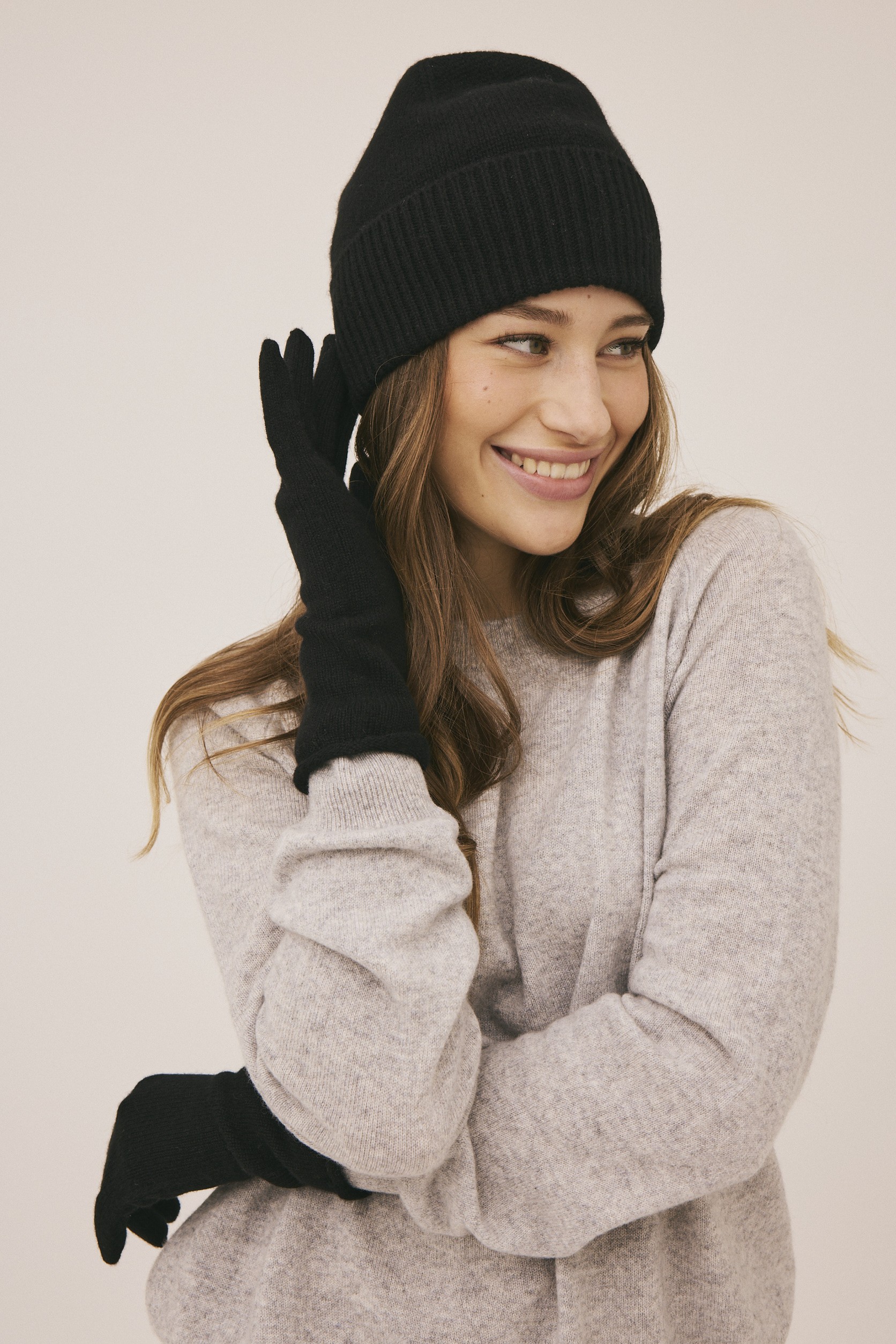 Karrie 16 100% Cashmere GCS