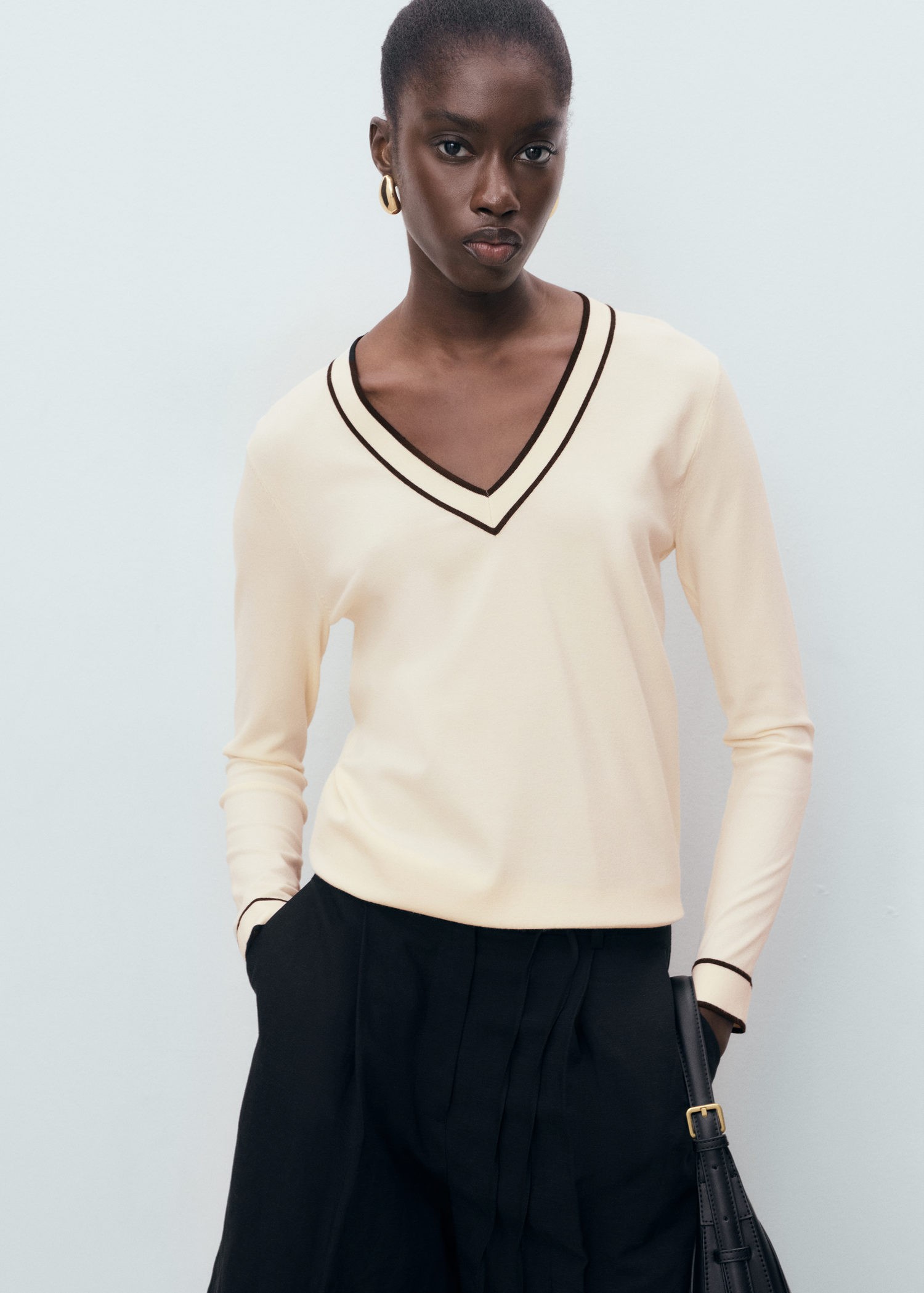 Contrasting Vneck Sweater