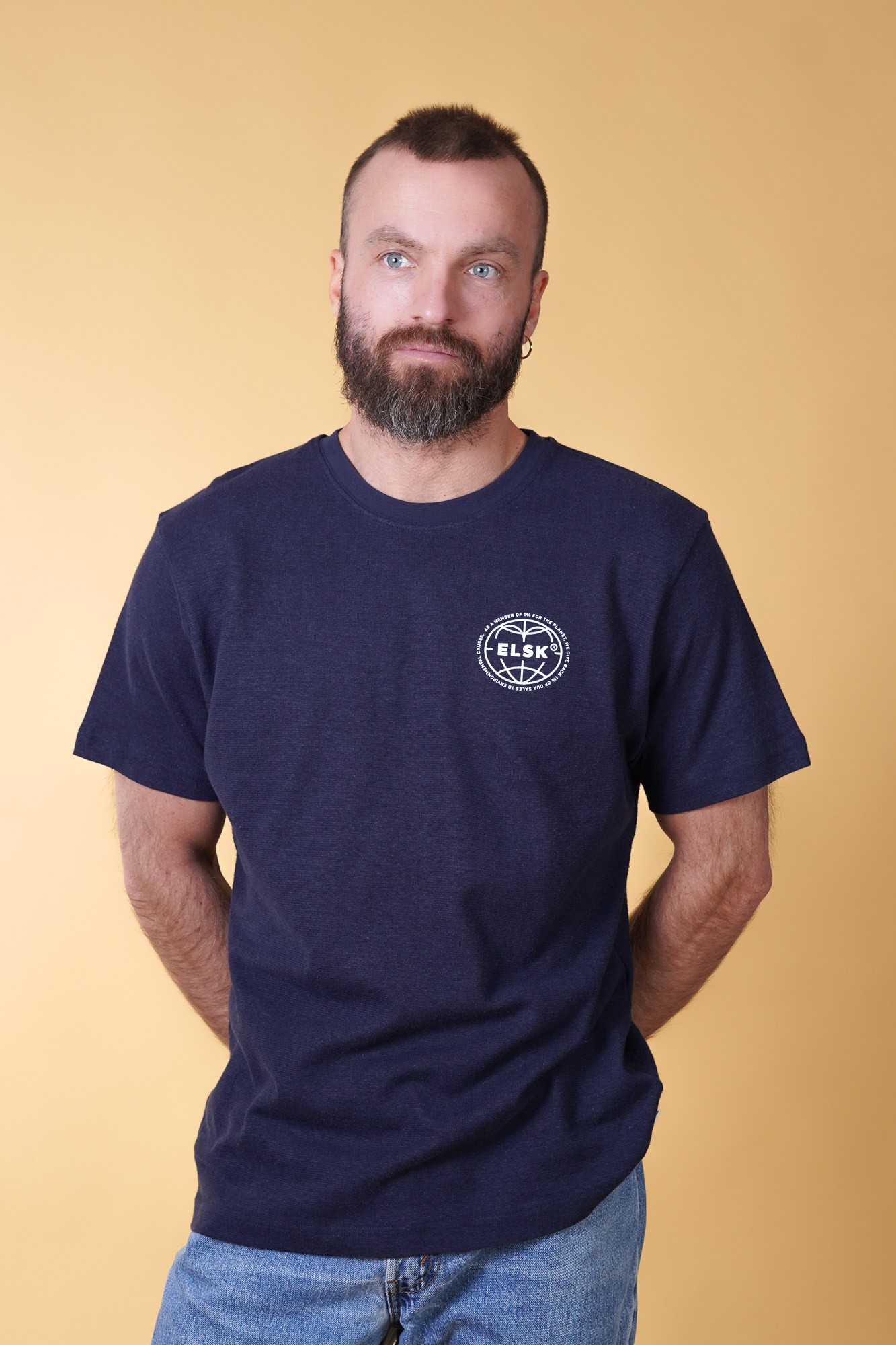 Statement Globe CH Men’s Hemp Tshirt