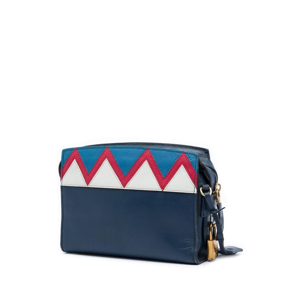 Prada Esplanade