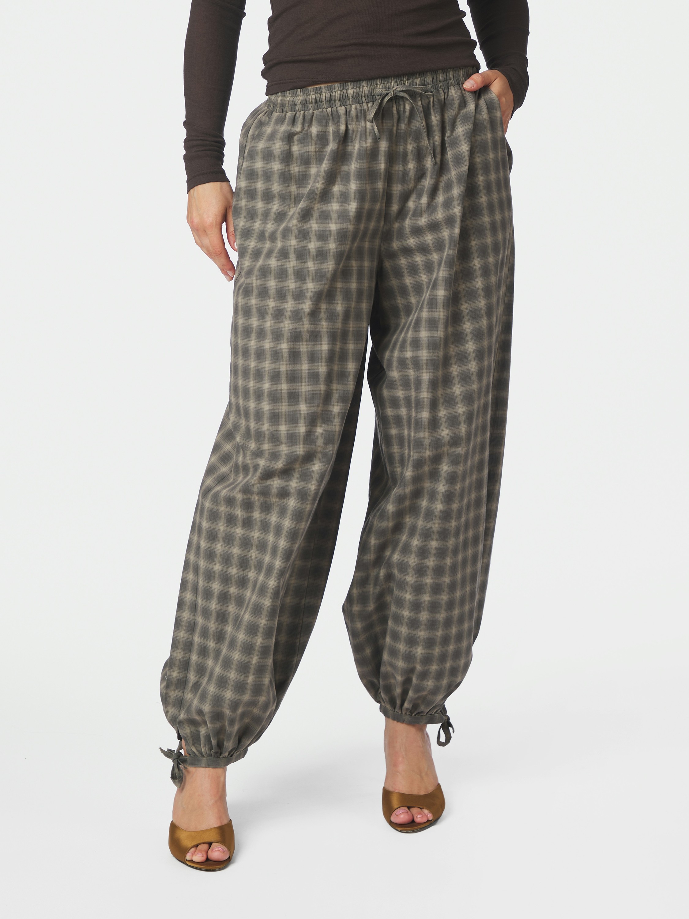 Roxane Balloon Checked Pants