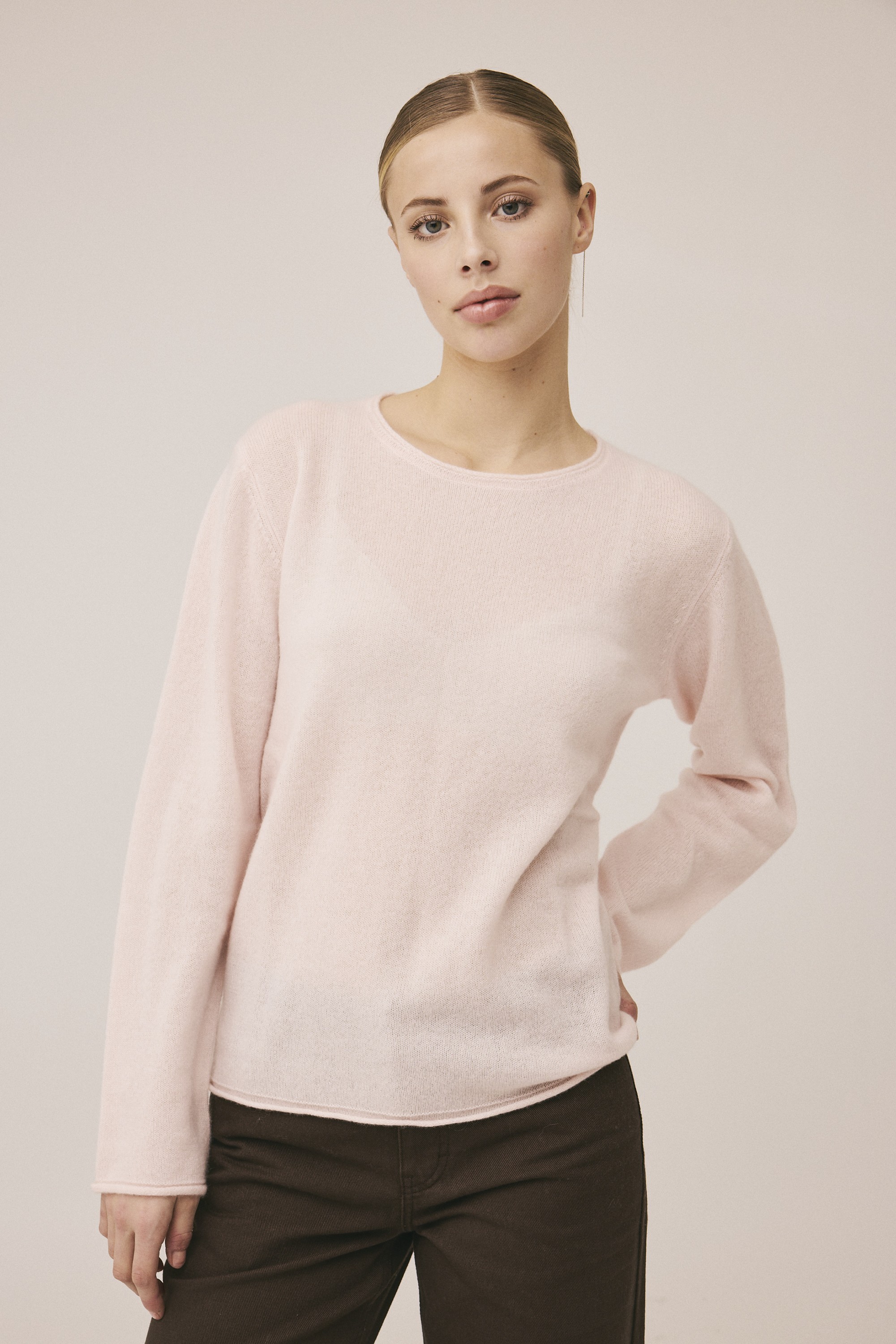 Grace 1 100% Cashmere - DKK 450 - Spar 50%