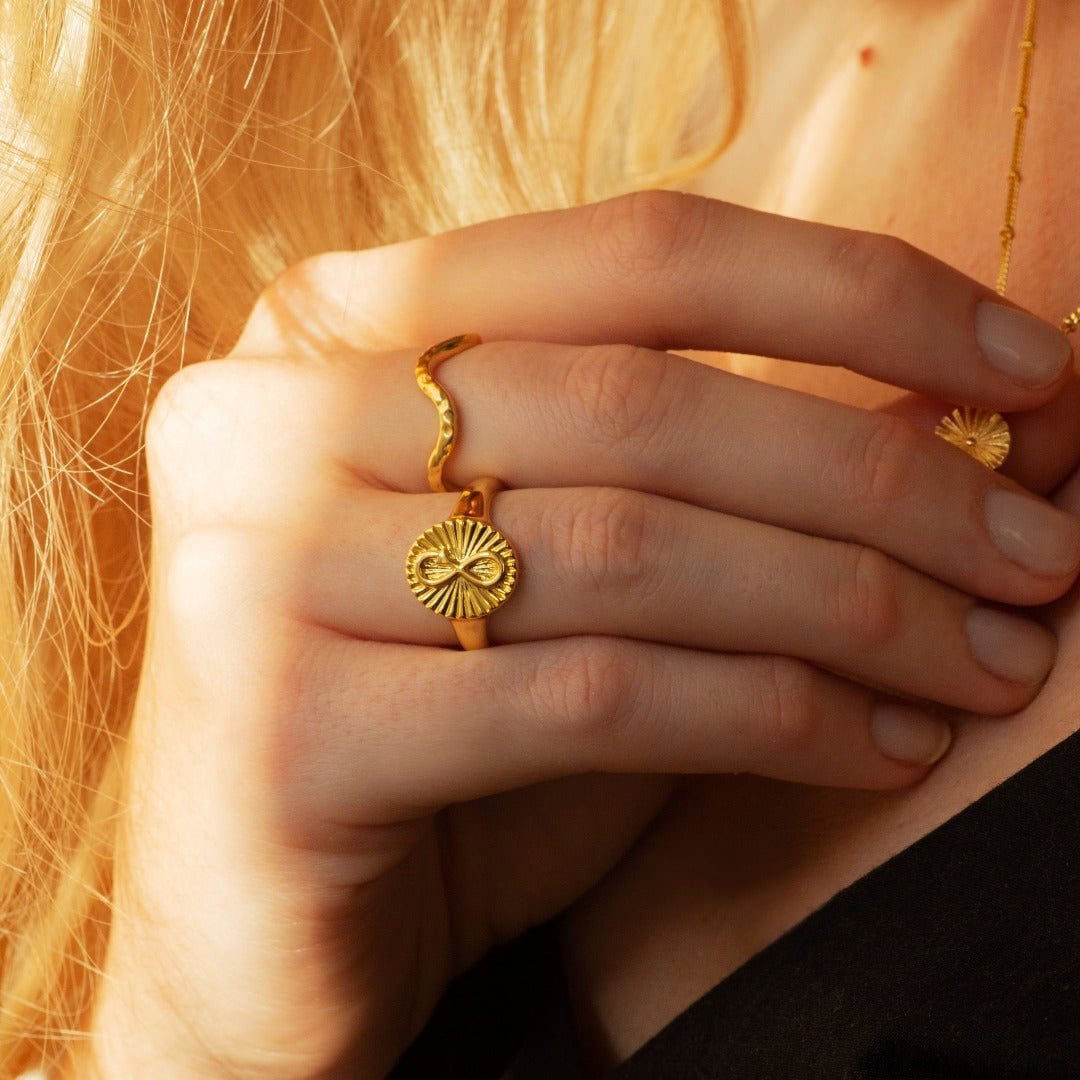 Curvy Ring, Vermeil (925 Sterling Silver Gold Plated 2. 5 Micron) - Køb til DKK 279 - Spar 30%