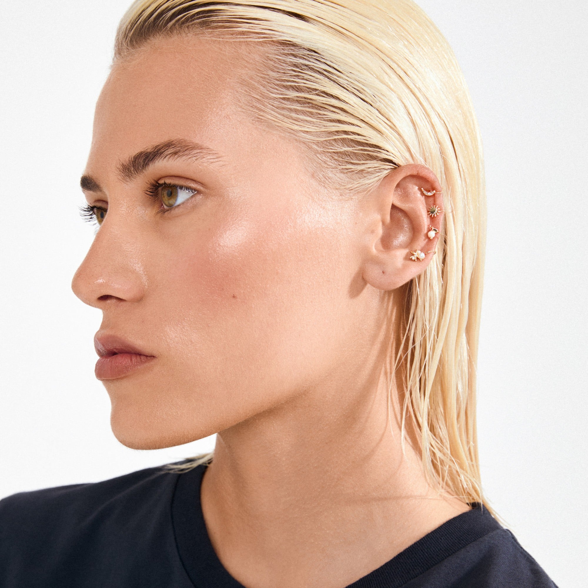 Evon ear Cuff 4in-1 set, Gold-plated - Køb til DKK 249 - Spar 0%