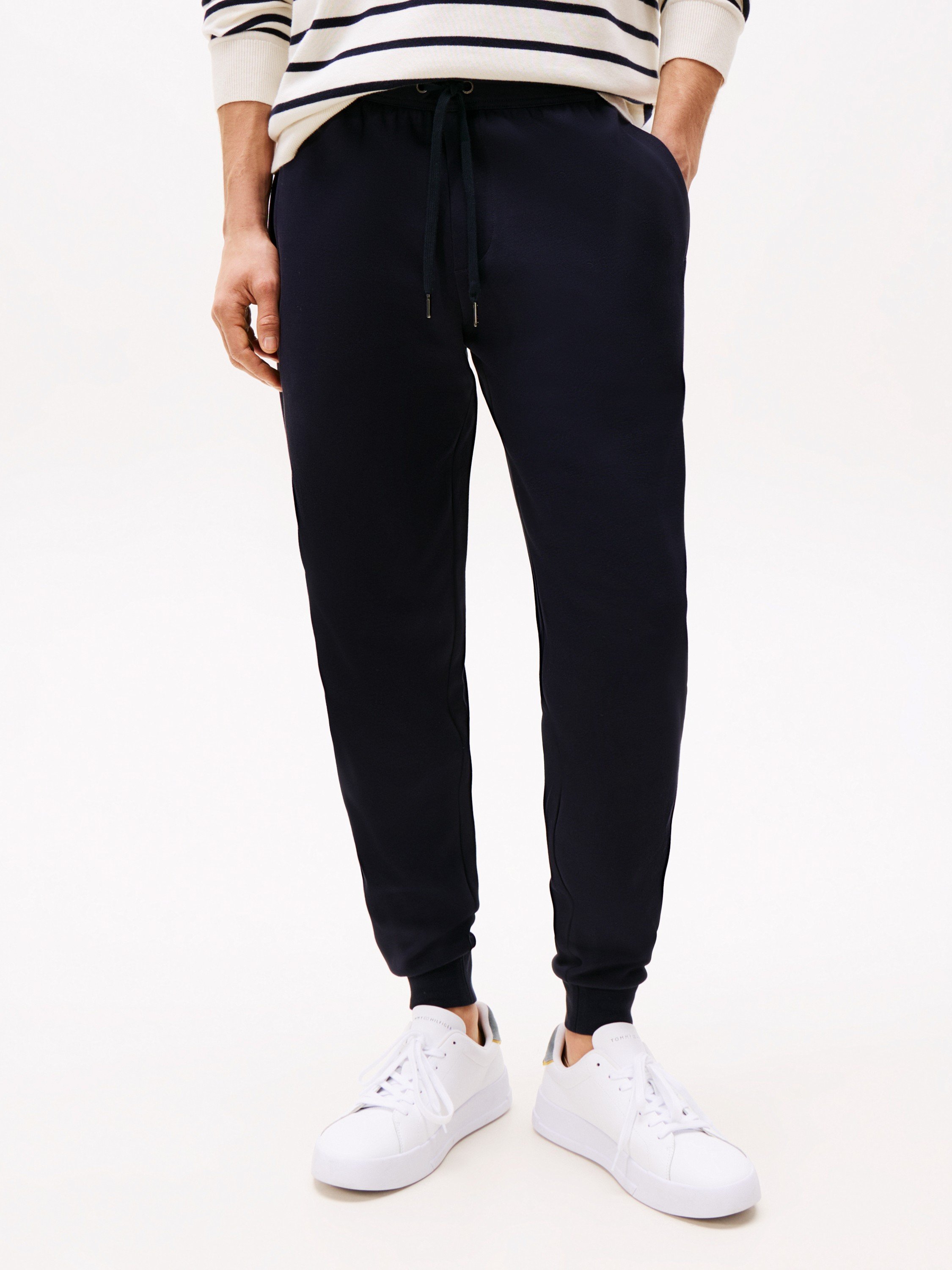 Essential Intechno Sweatpant - DKK 500 - Spar 50%