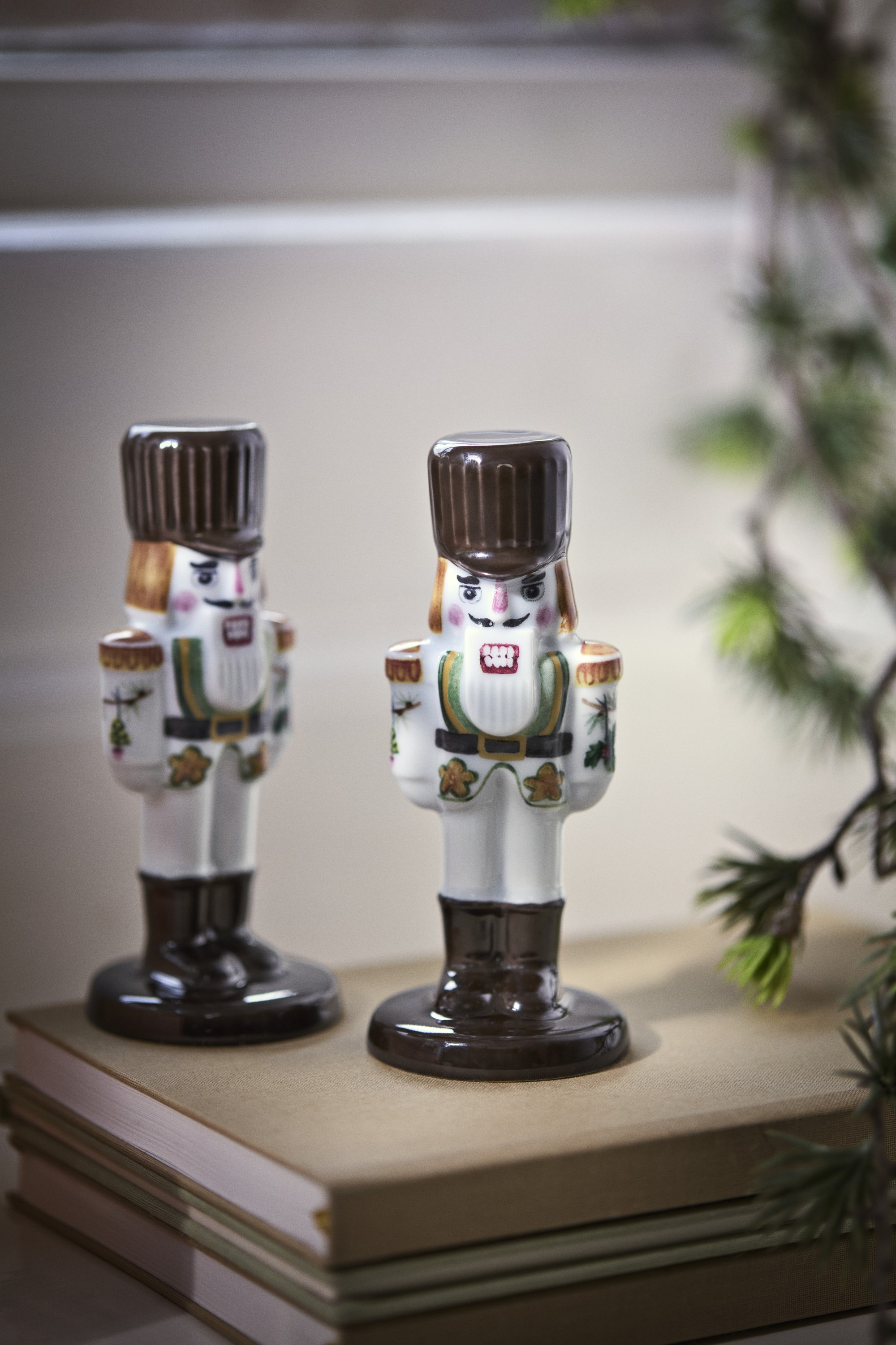 Hammershøi Christmas Nøddeknækker H12 cm Hvid m. Deko