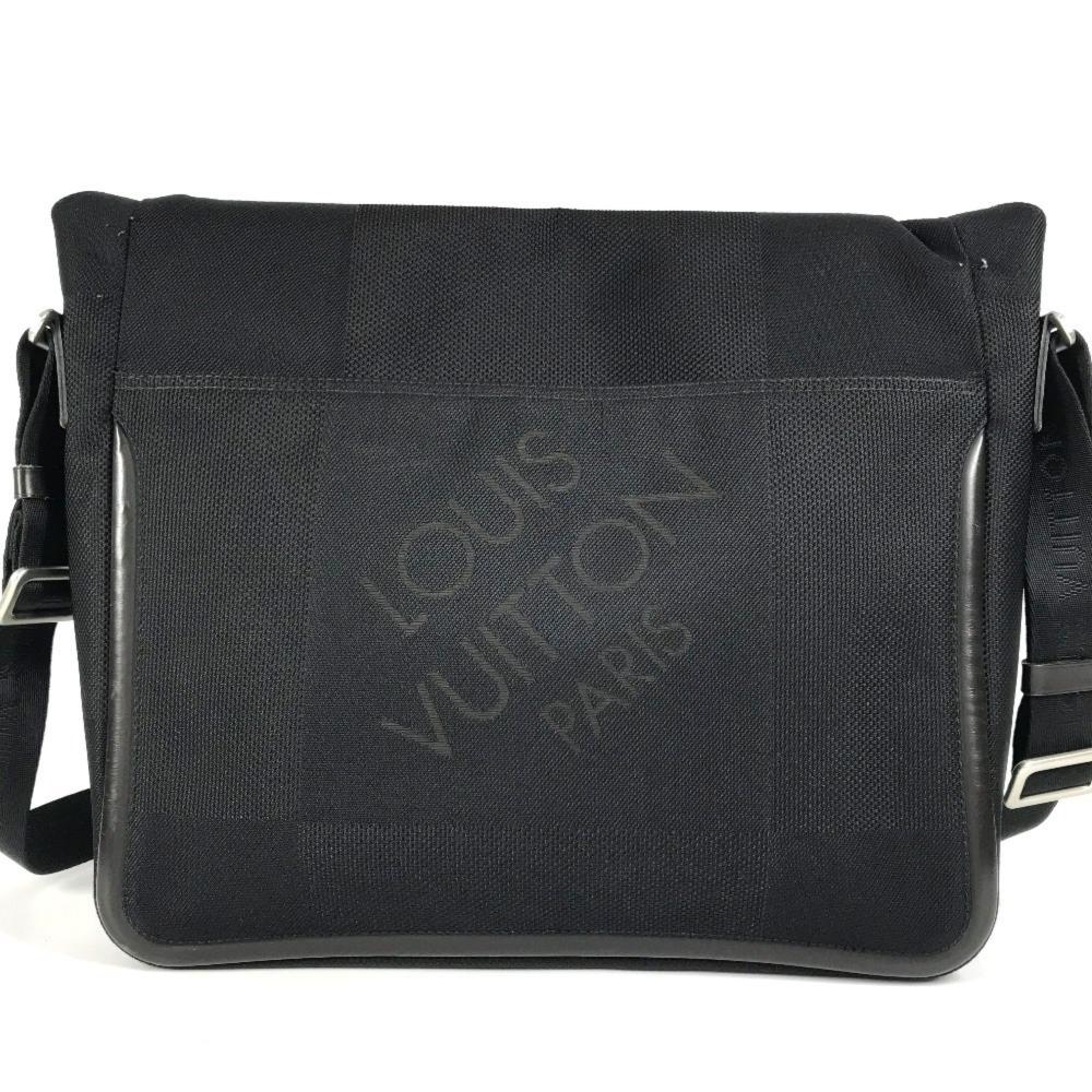 Louis Vuitton Messenger