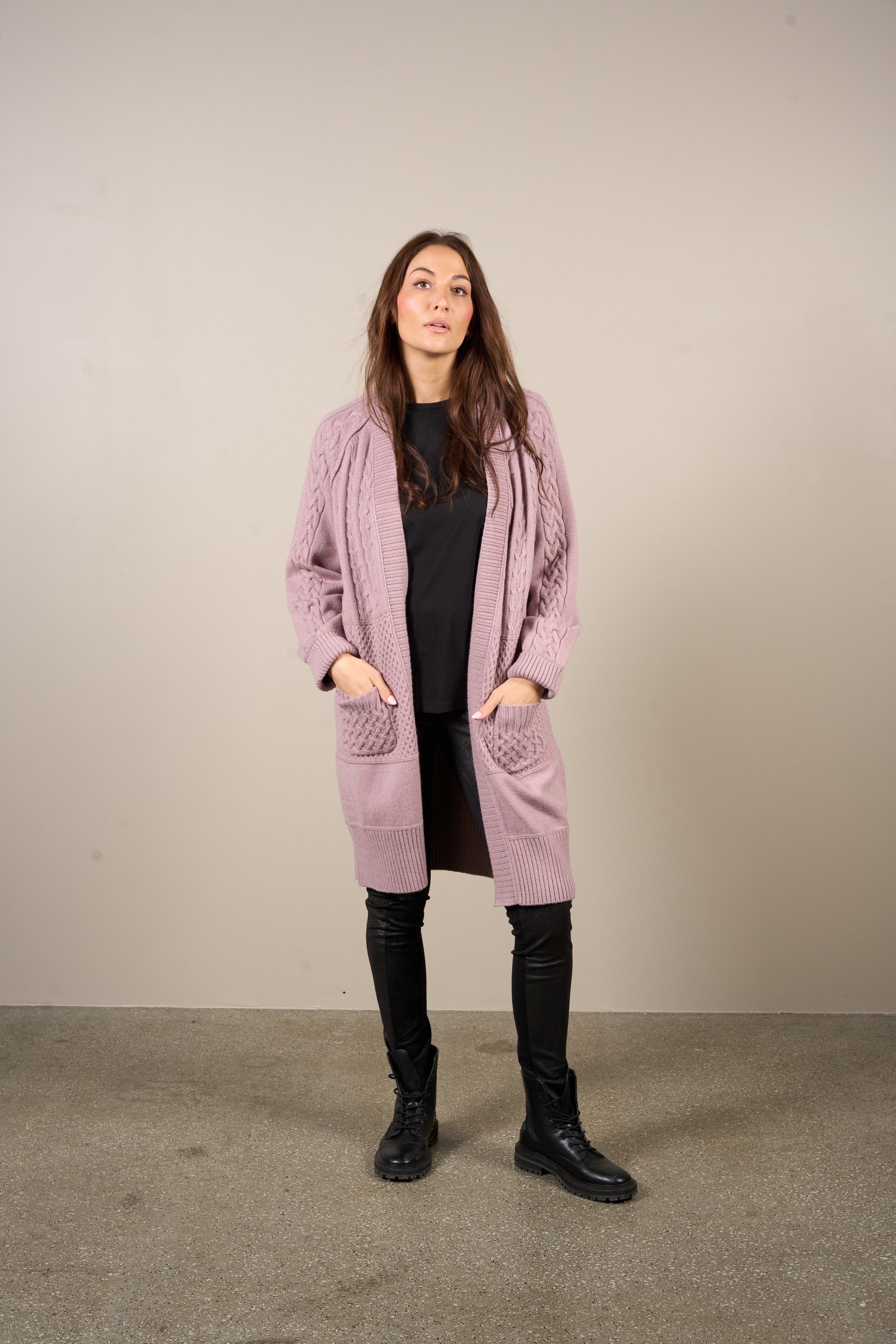 Vibe Cardigan Knit
