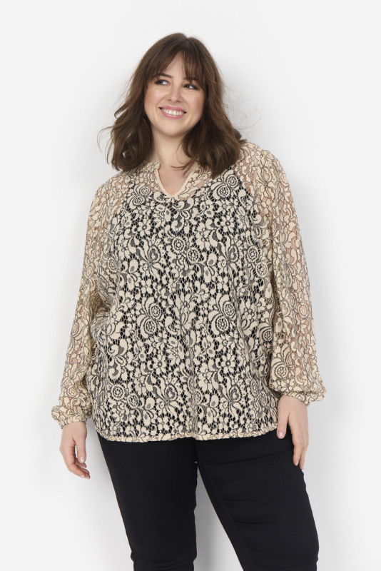 Curvy Wakila 1 Bluse Creme