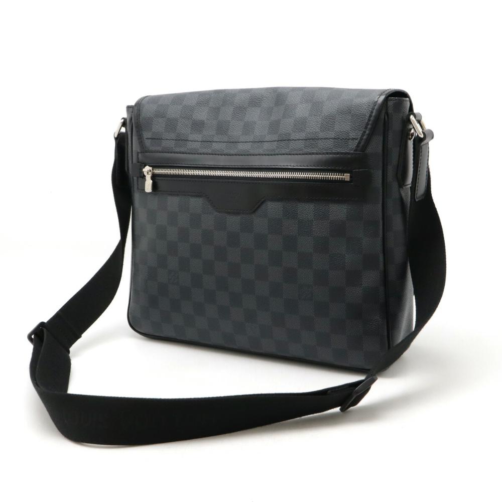 Louis Vuitton Shoulder Bags