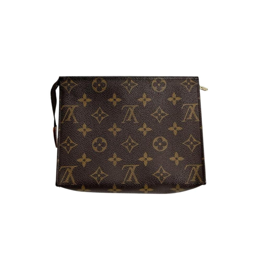 Louis Vuitton Poche Toilette