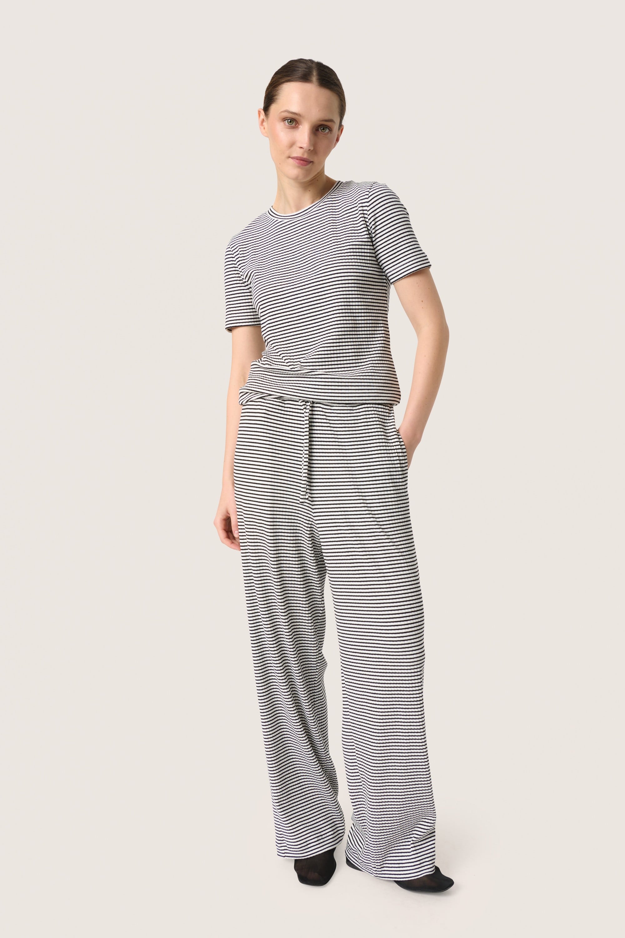 Slcalva Tee