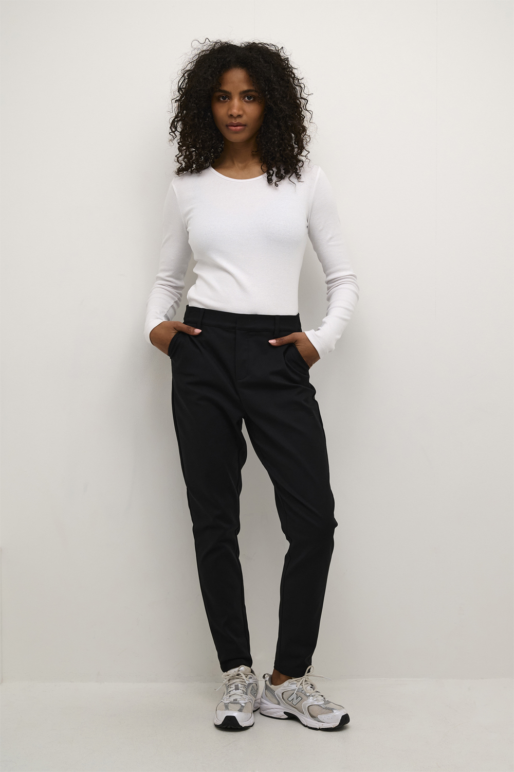 Kaloraine Pants
