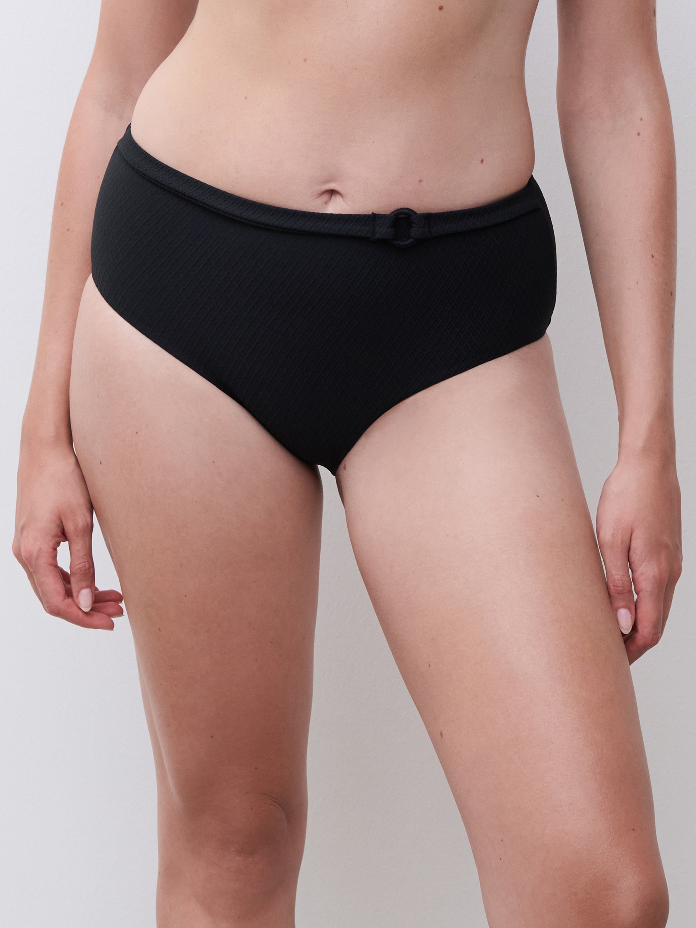 Navarino Highwaisted Brief