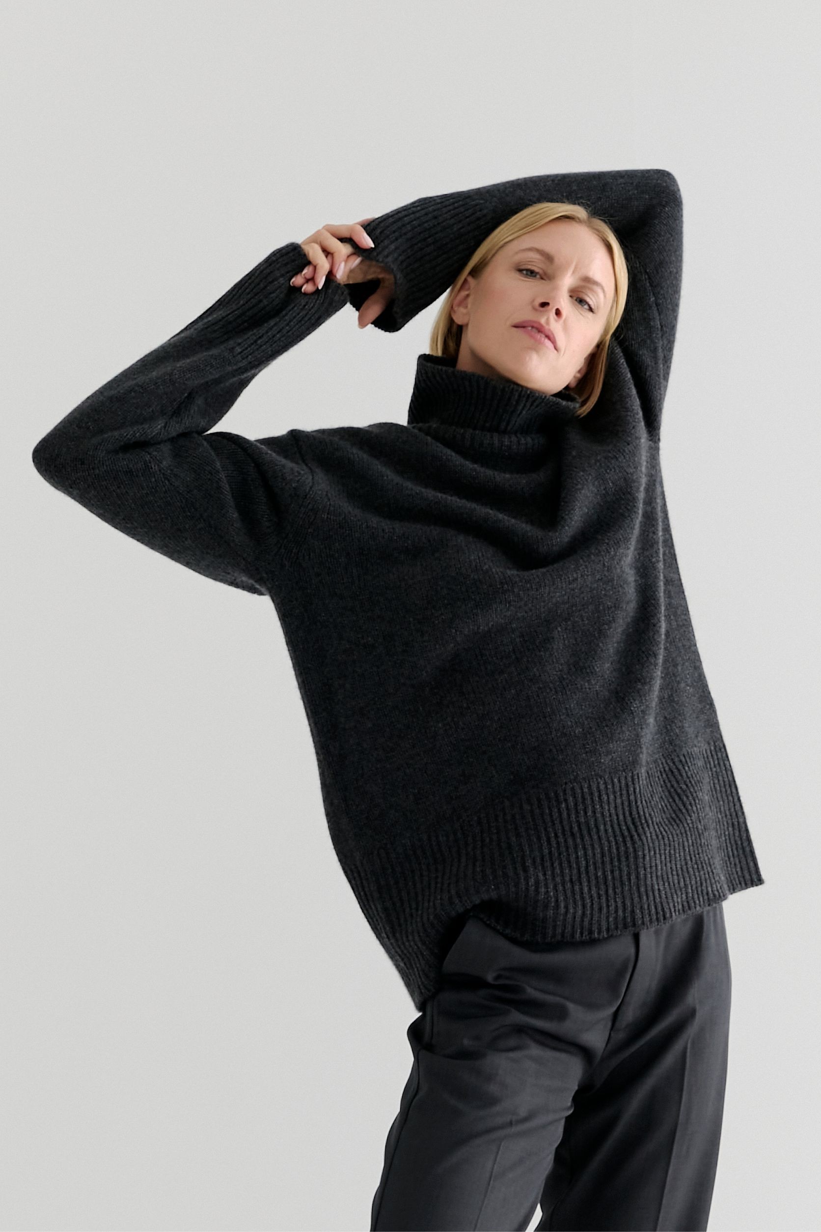 Hanna x Mdnc Sweater  100% Cashmere