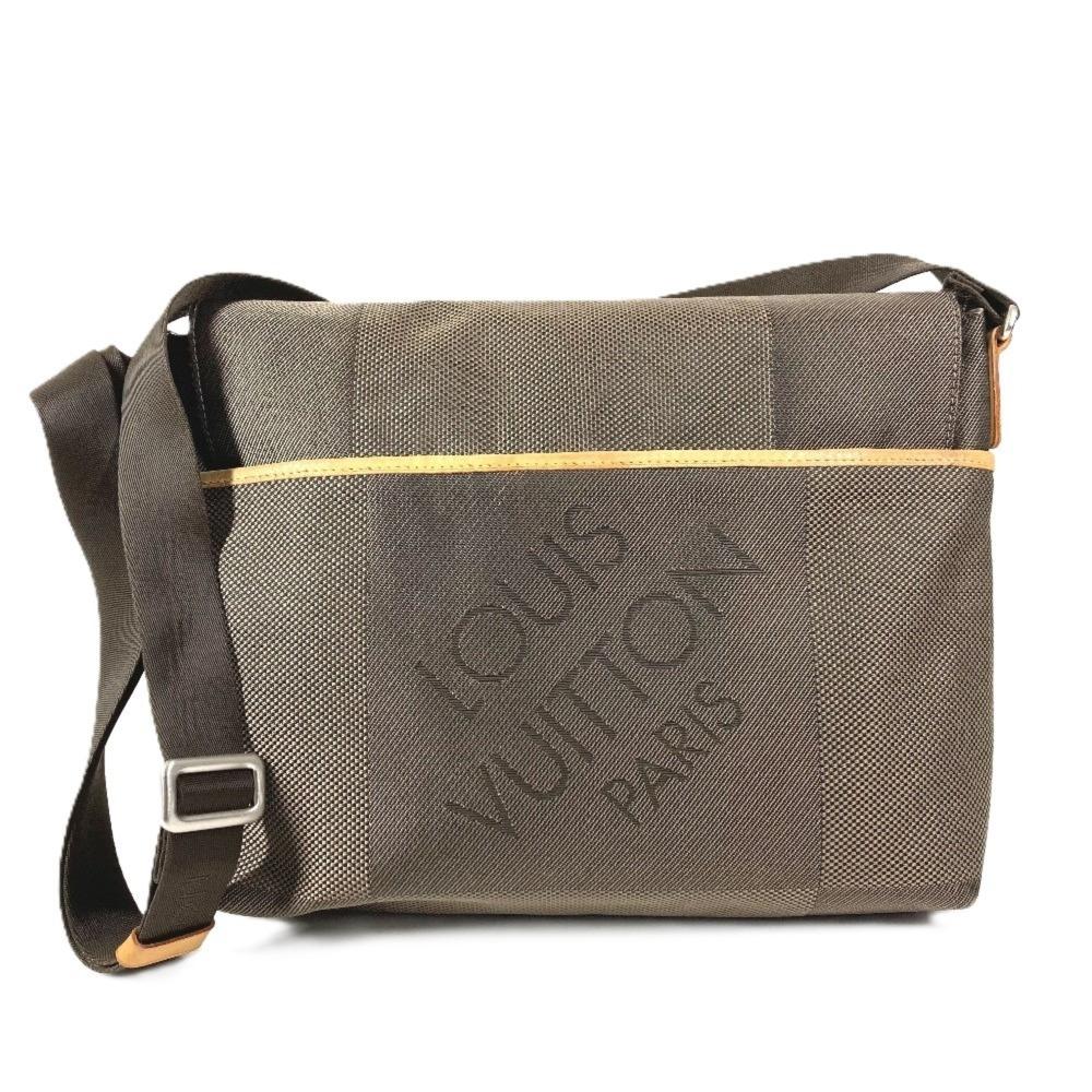 Louis Vuitton Messenger