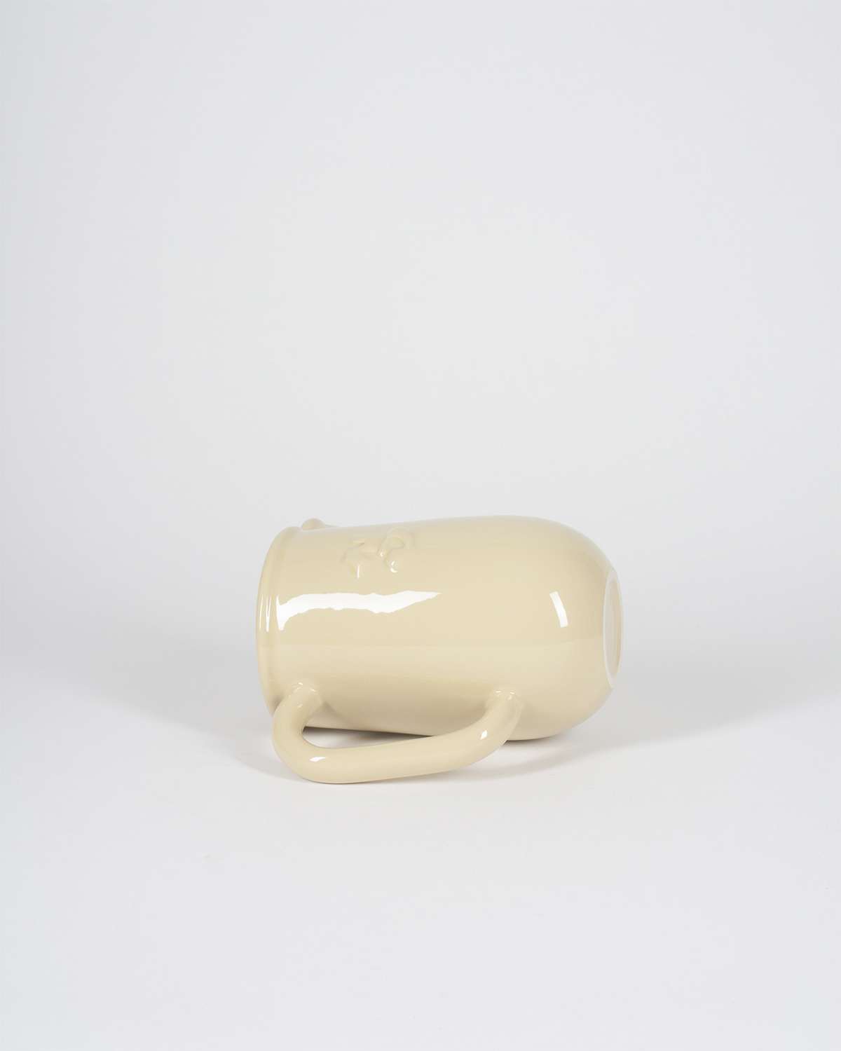 Kantne Pitcher