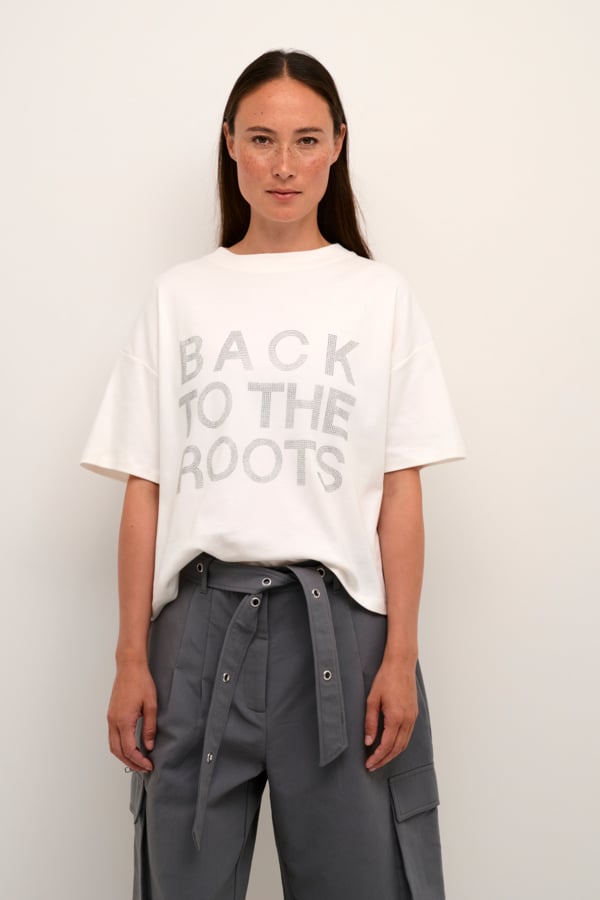 Noomakb Tee