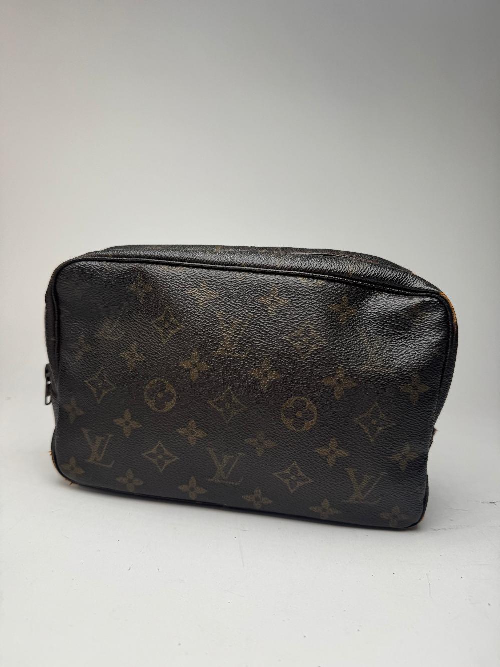 Louis Vuitton Clutch