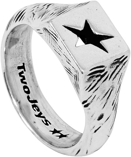 Hollow Star Ring - Køb til DKK 685 - Spar 30%