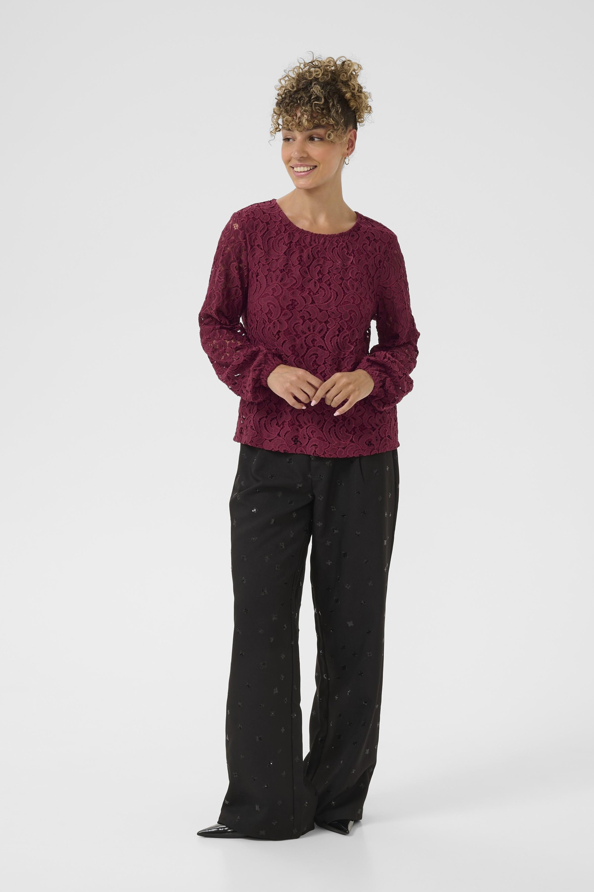 Crthit Ebana Blouse