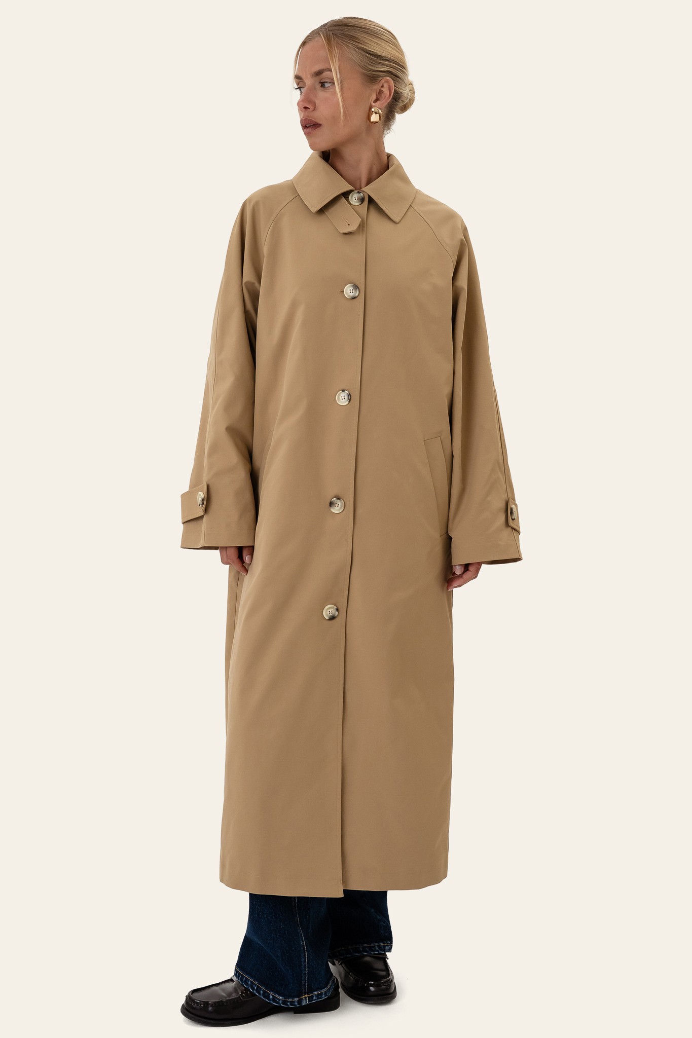 Avaic Trenchcoat