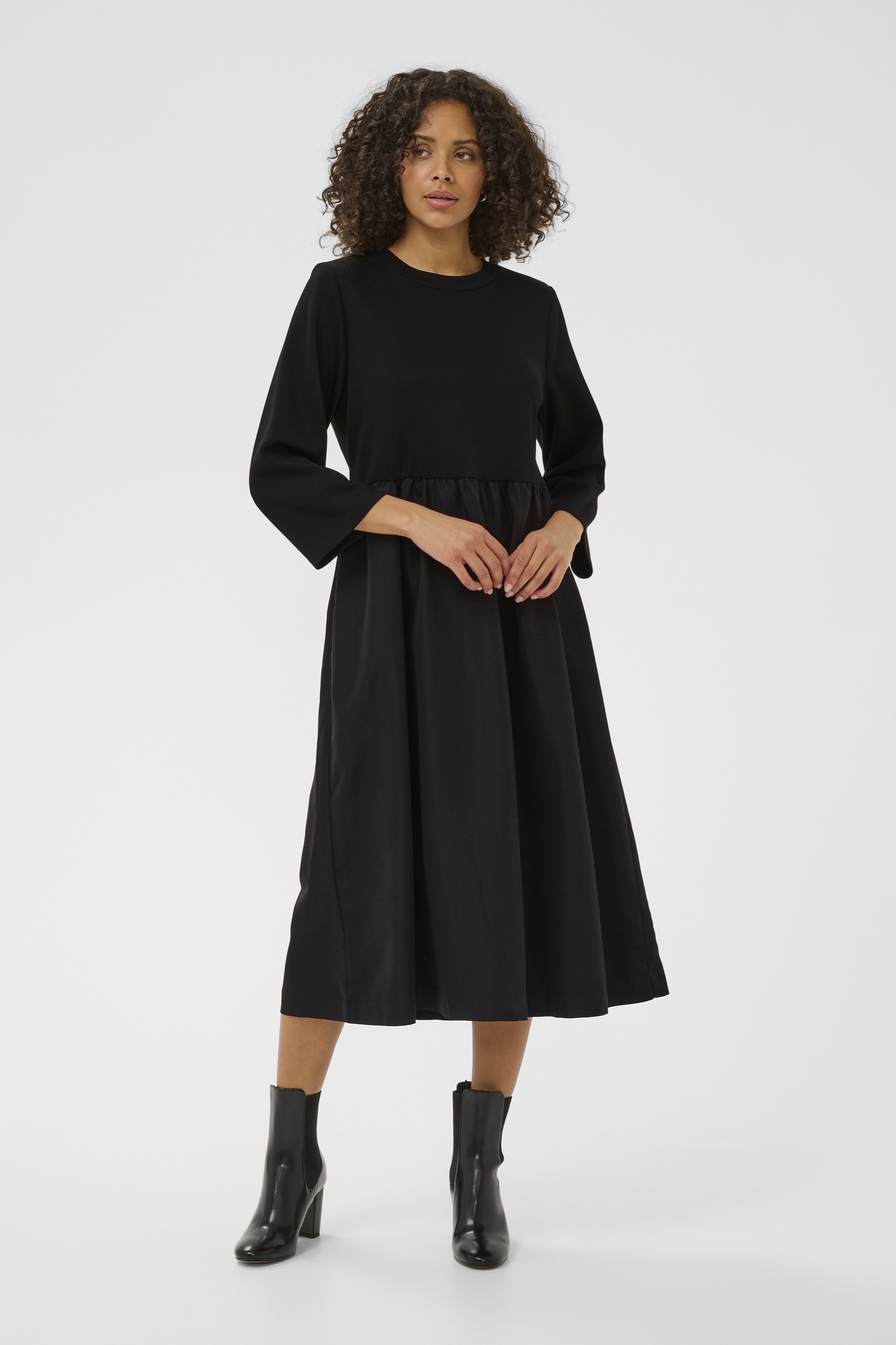 Karosa Dress
