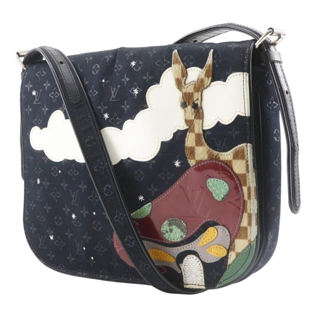 Louis Vuitton Shoulder Bags