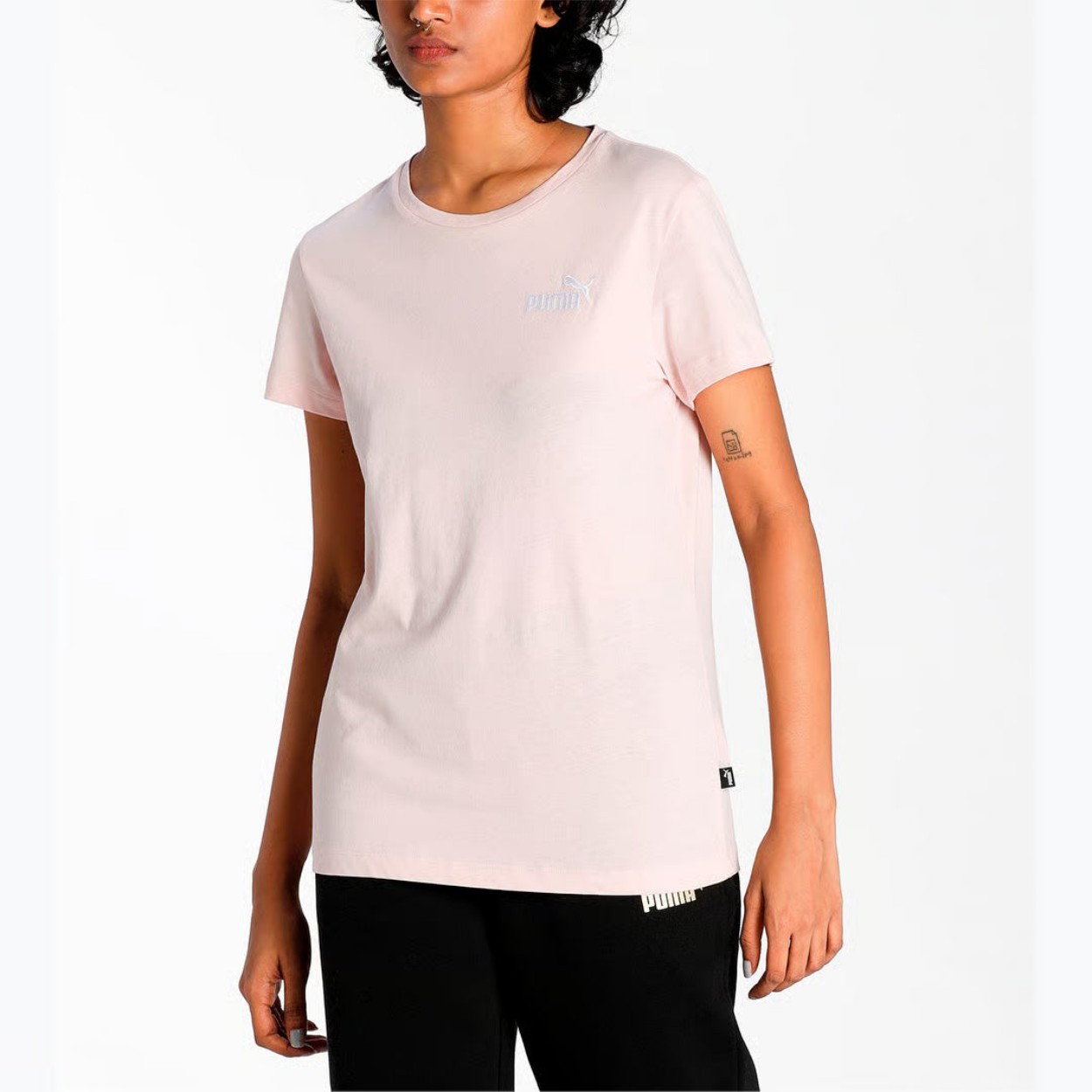 Ess+ Embroidered Tshirt