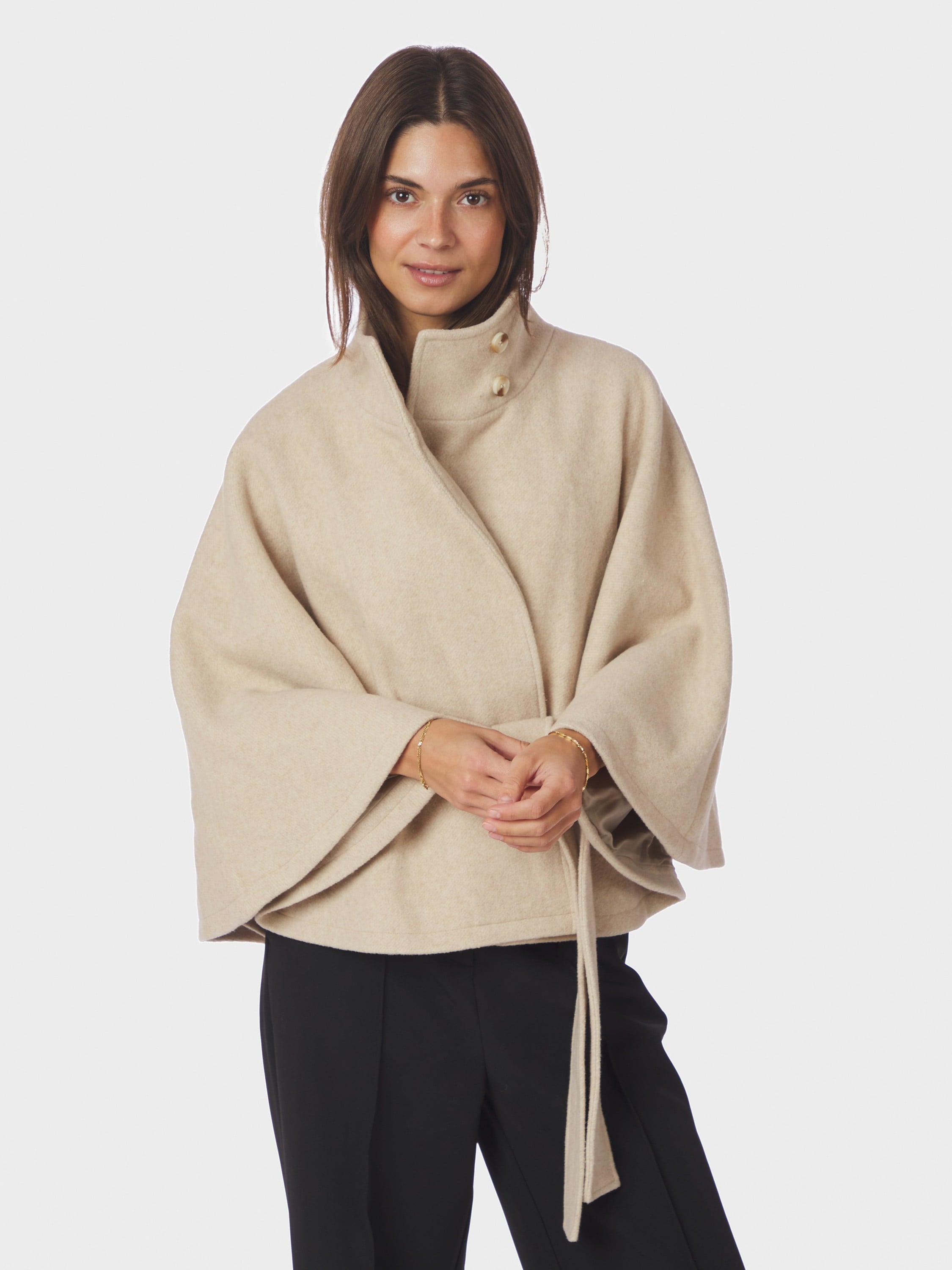 Zanna Cape - DKK 539 - Spar 40%