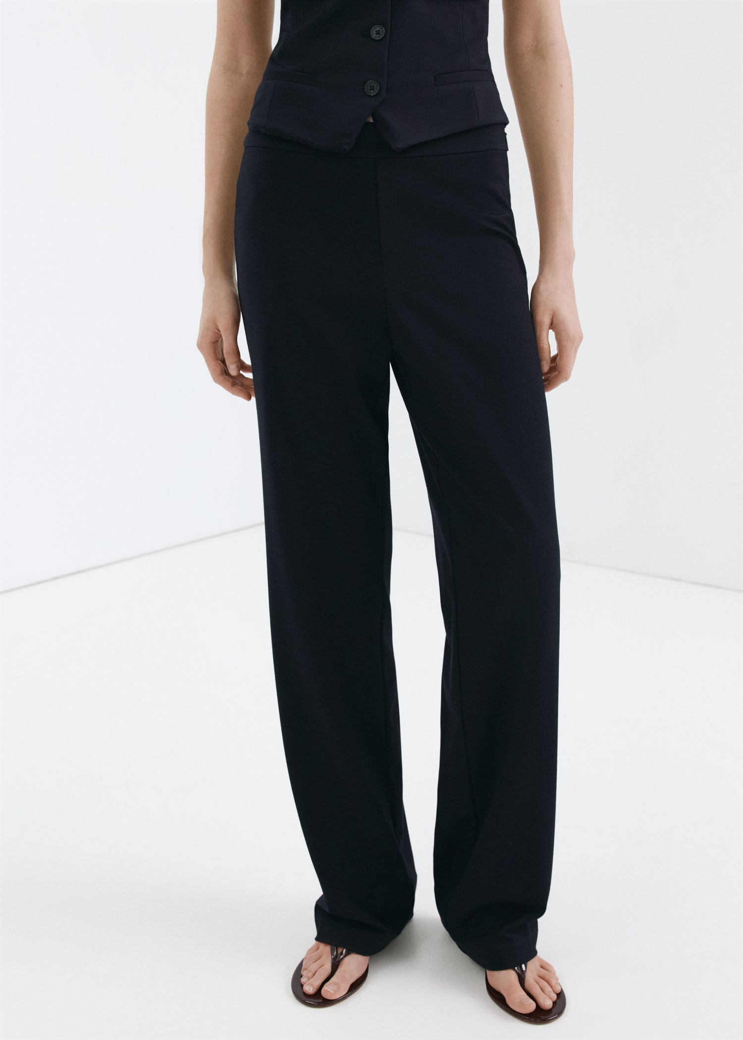 Midrise Wide leg Trousers