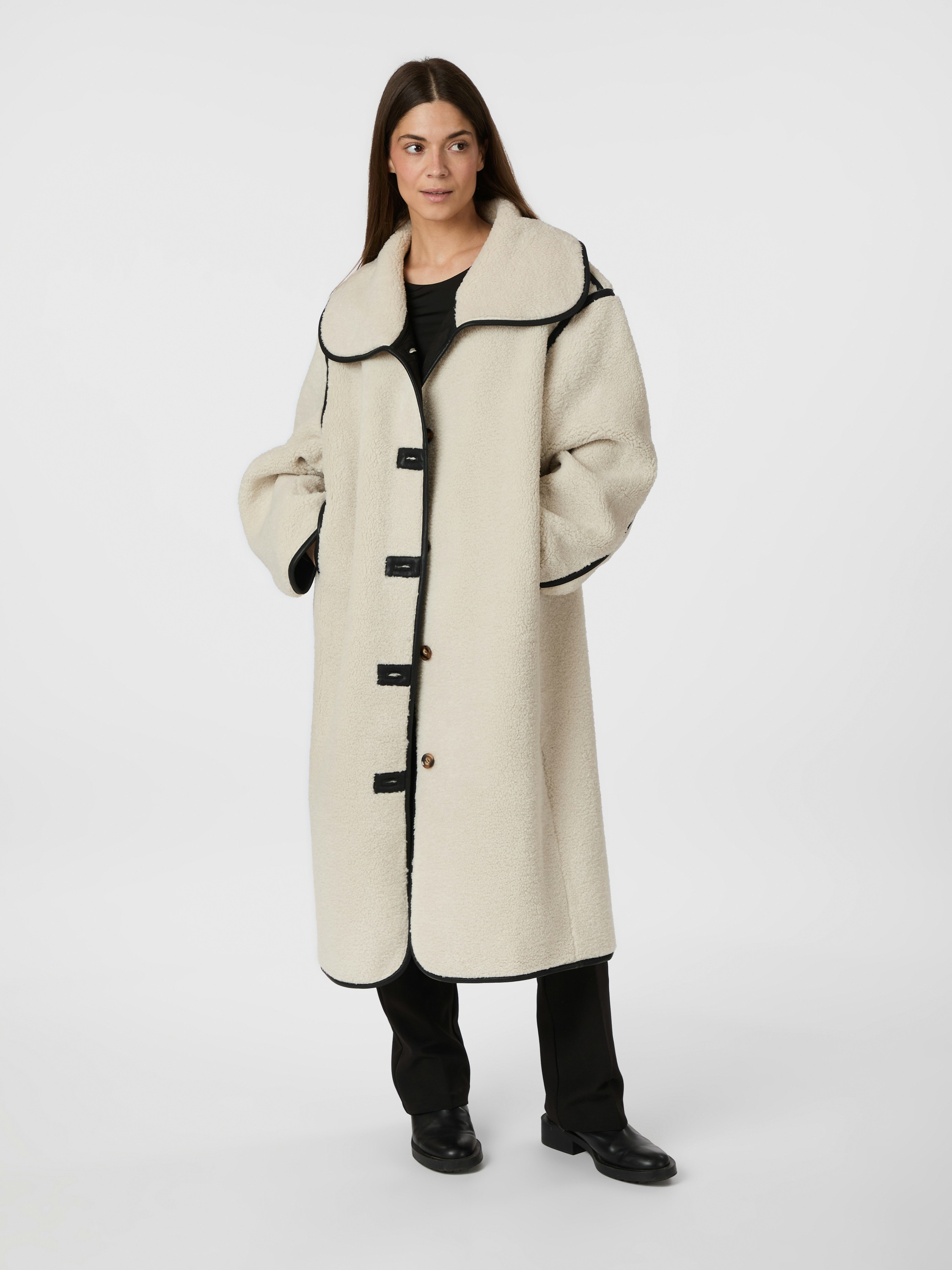 Carmen Teddy Coat