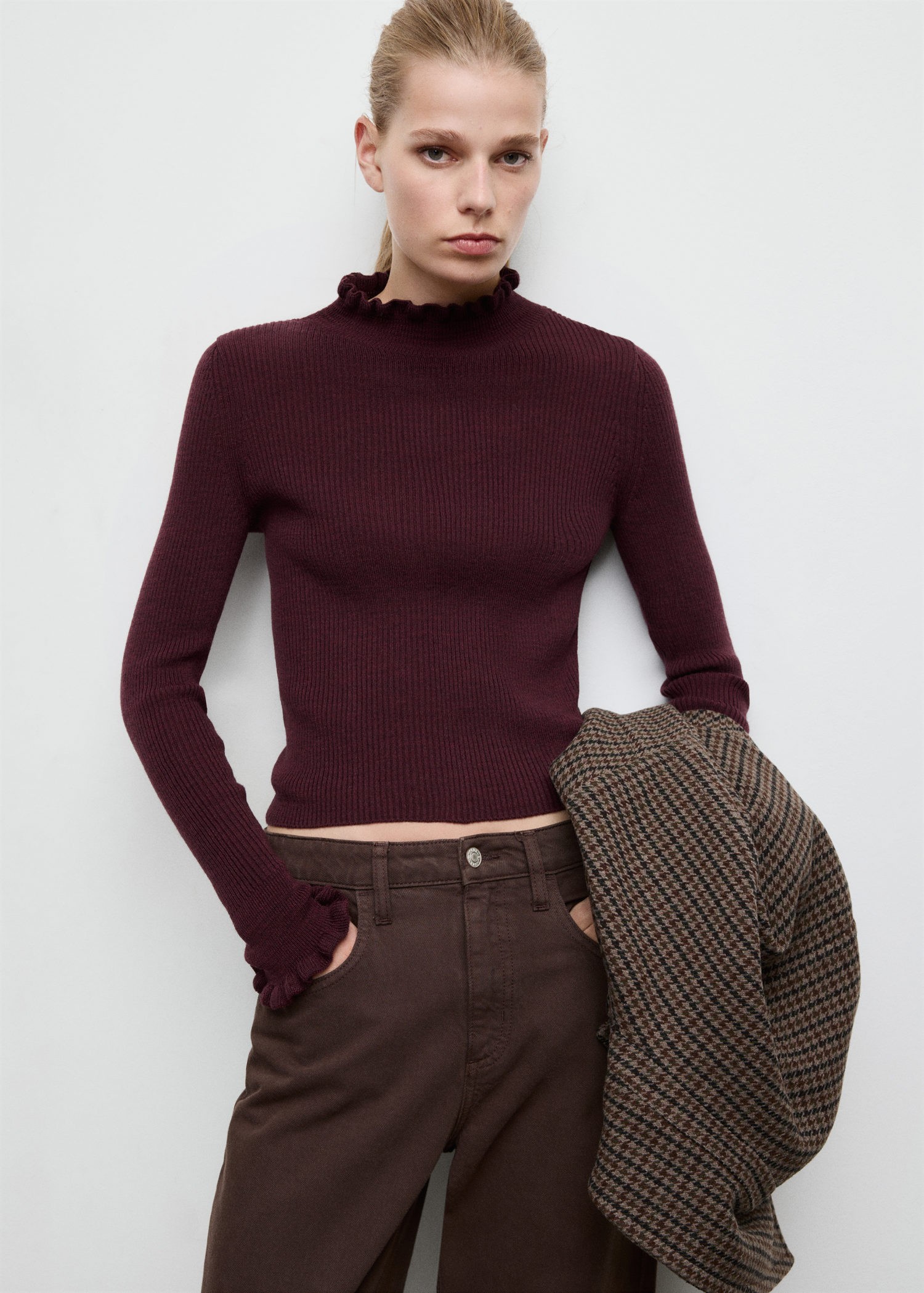 Scalloped Edges Sweater