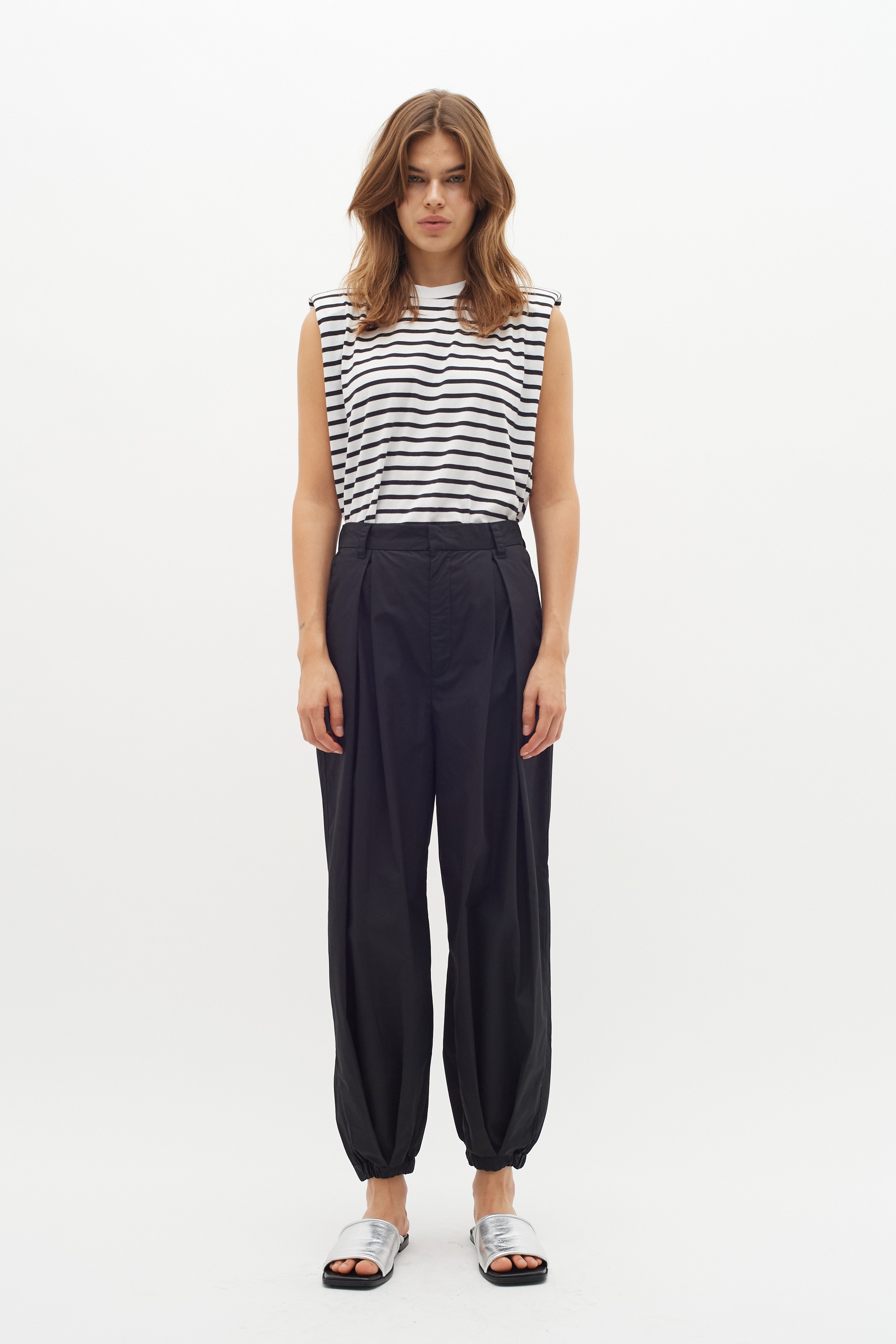 Elinaiw Pant