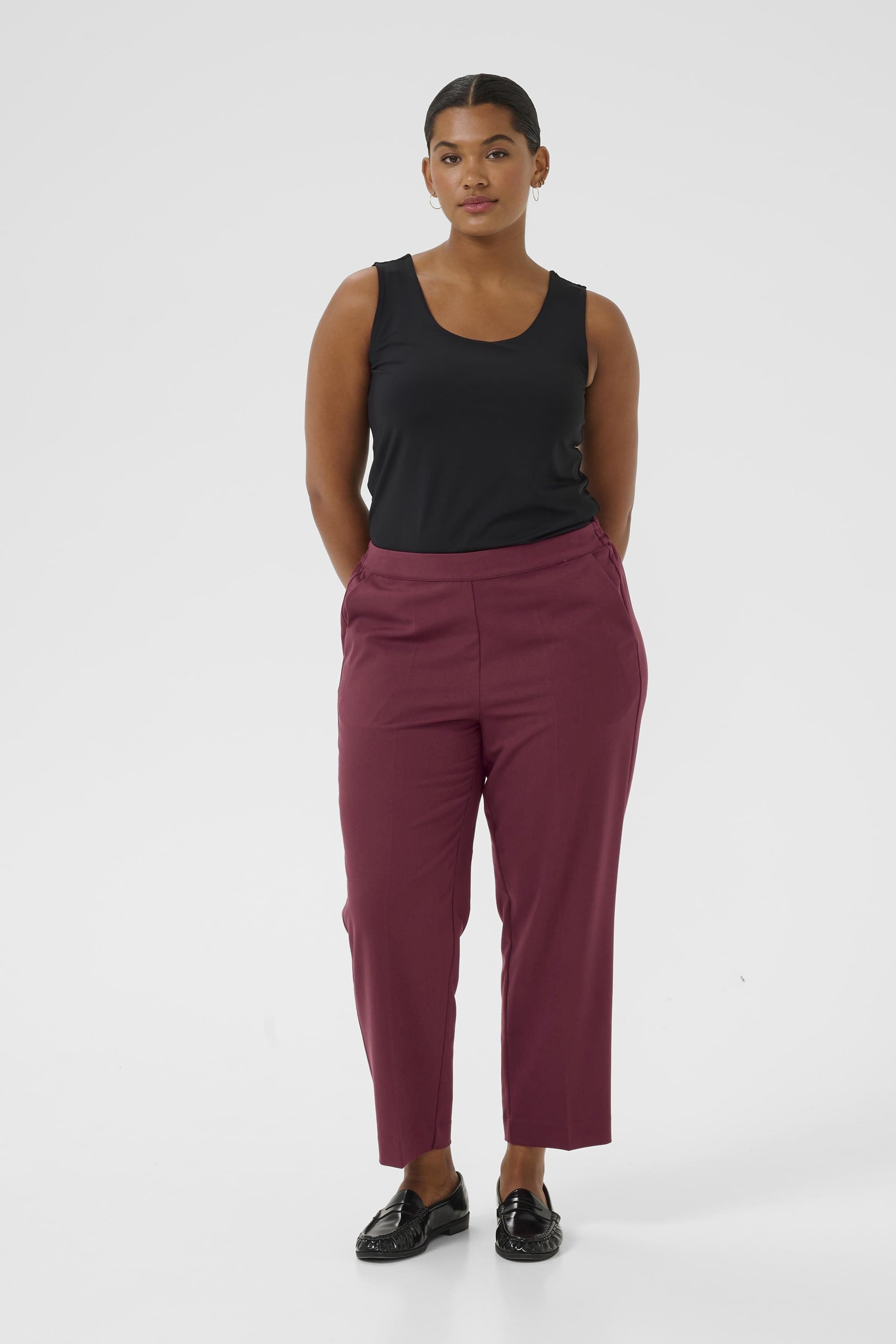 Kcsakira Cropped Pants