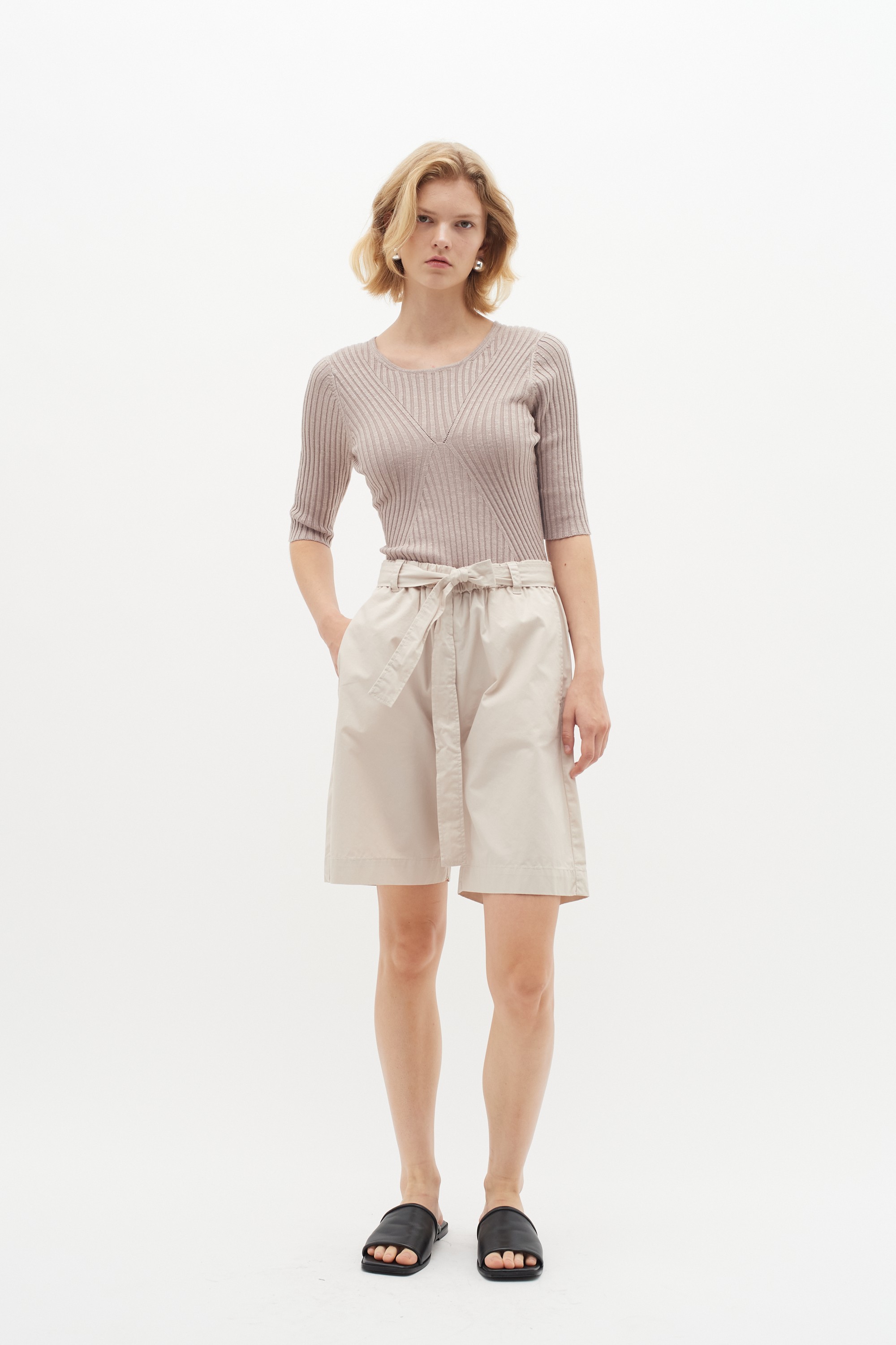 Elinaiw Shorts