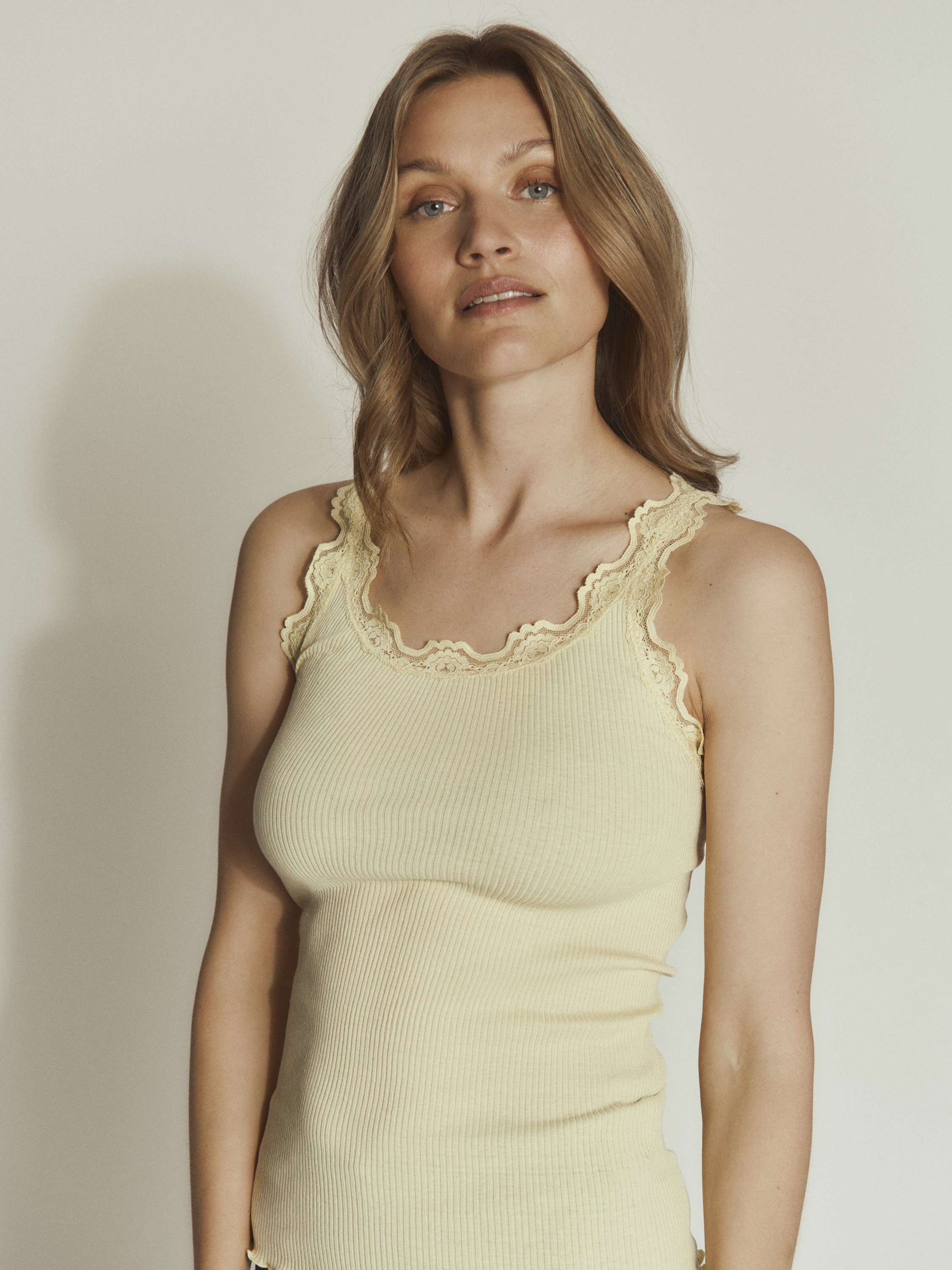 Rwbabette Silk SL Uneck Lace Top