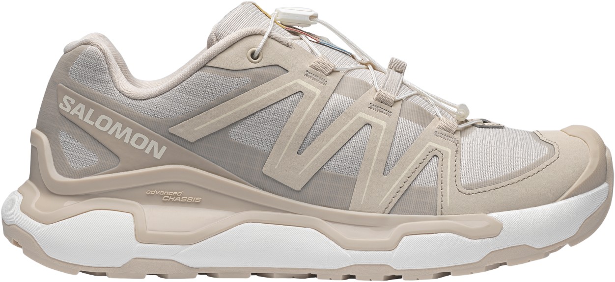 XC Roam Sneakers