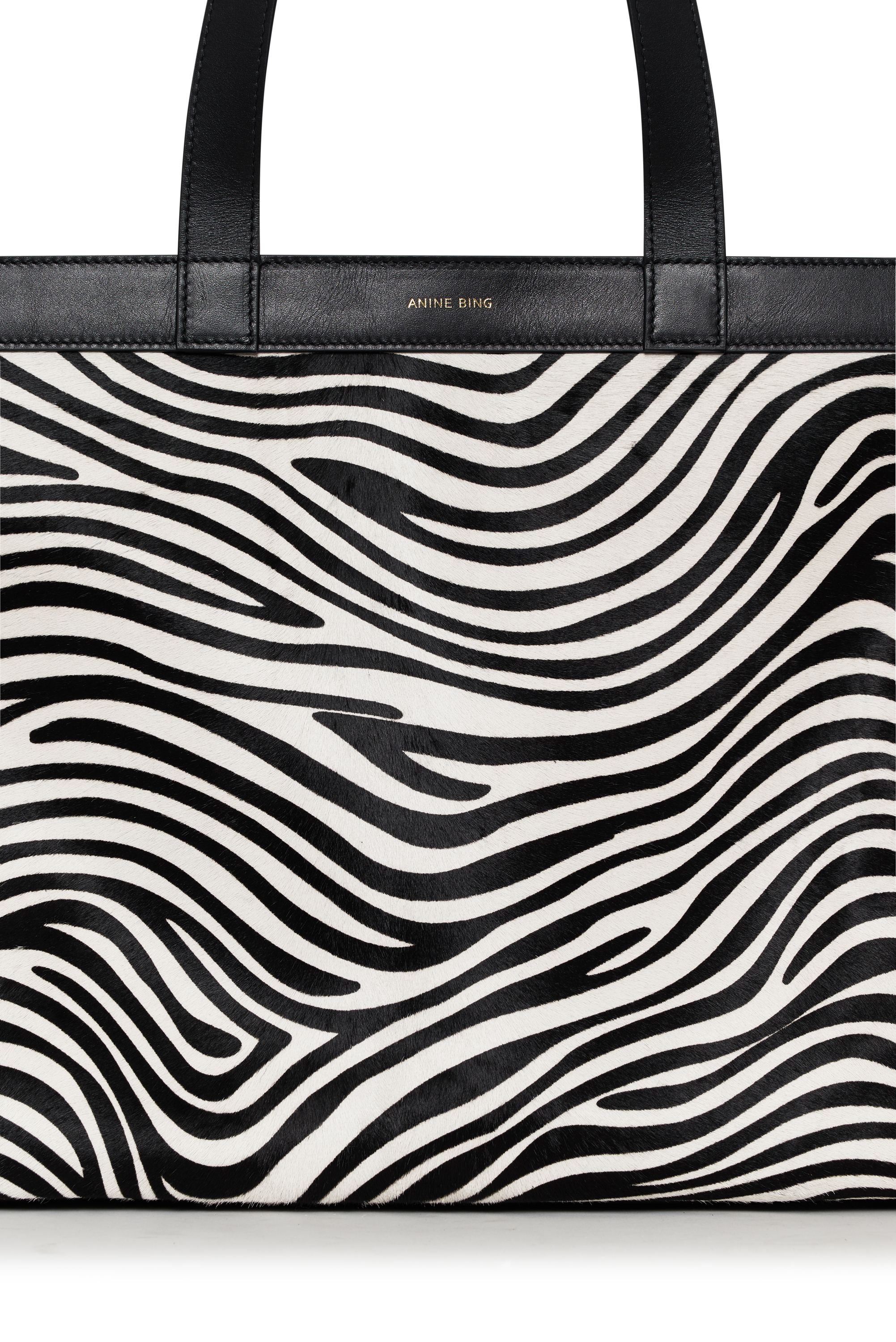 Medium RIO Tote Zebra