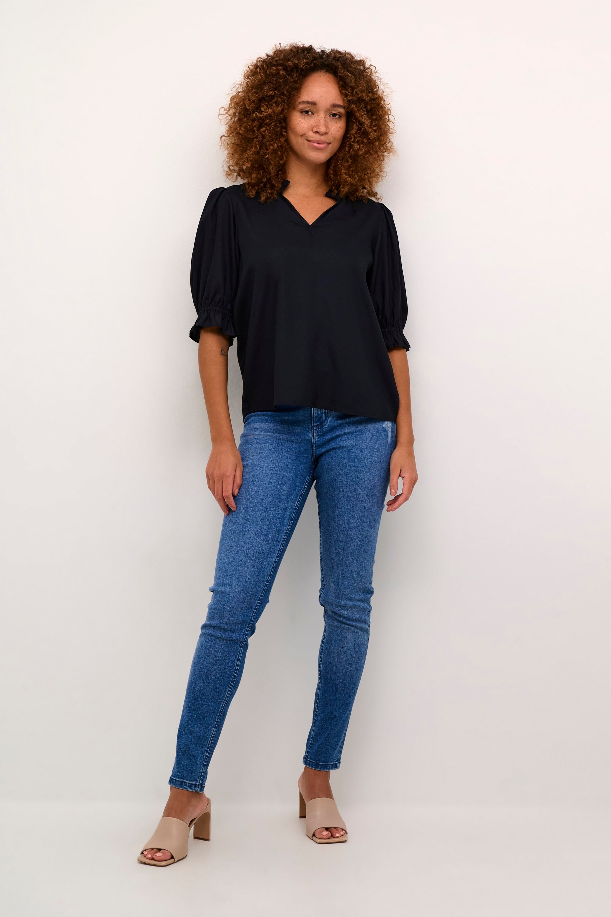 Kaelly Solid Blouse