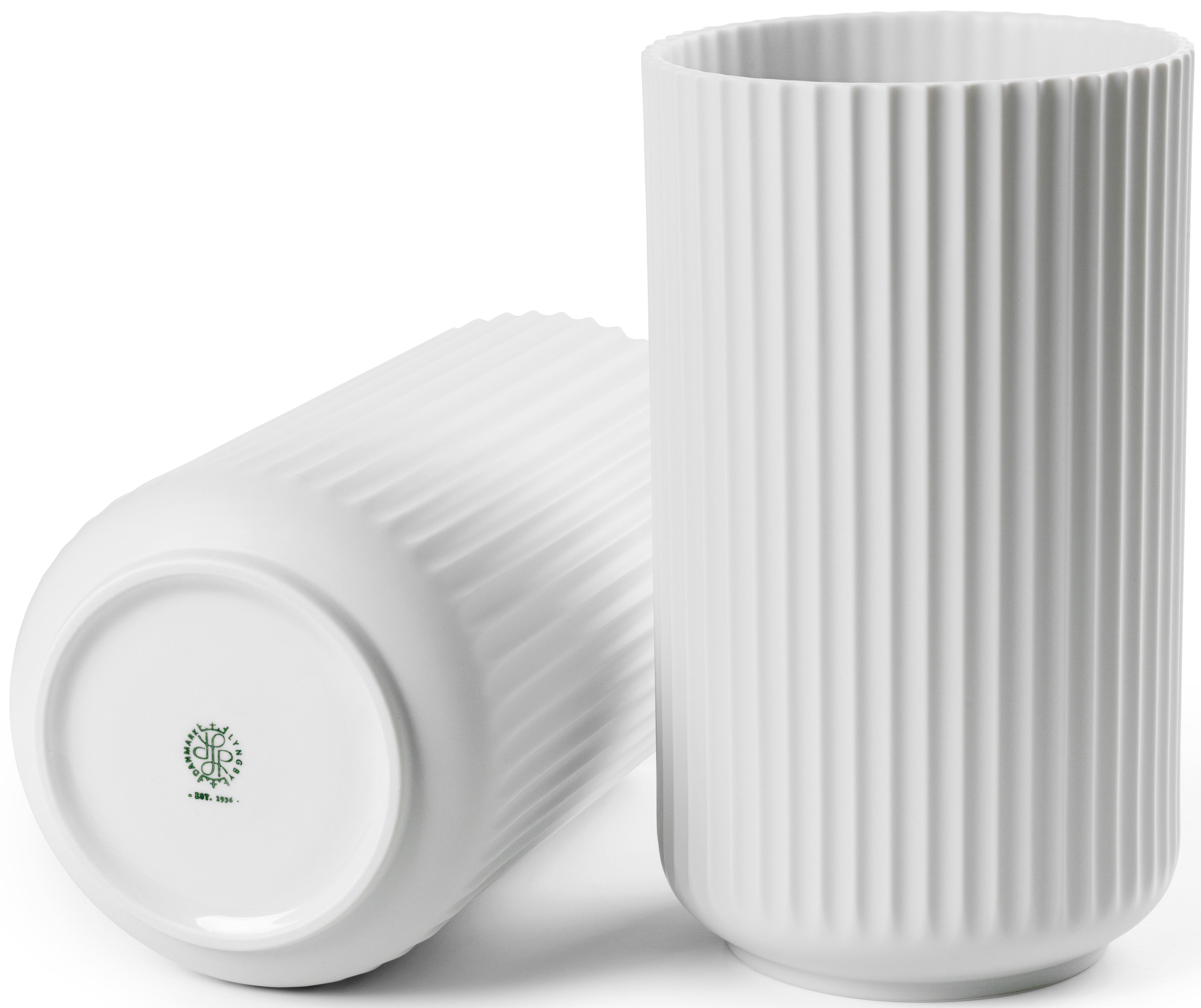 Lyngbyvasen 25 cm. mat Hvid