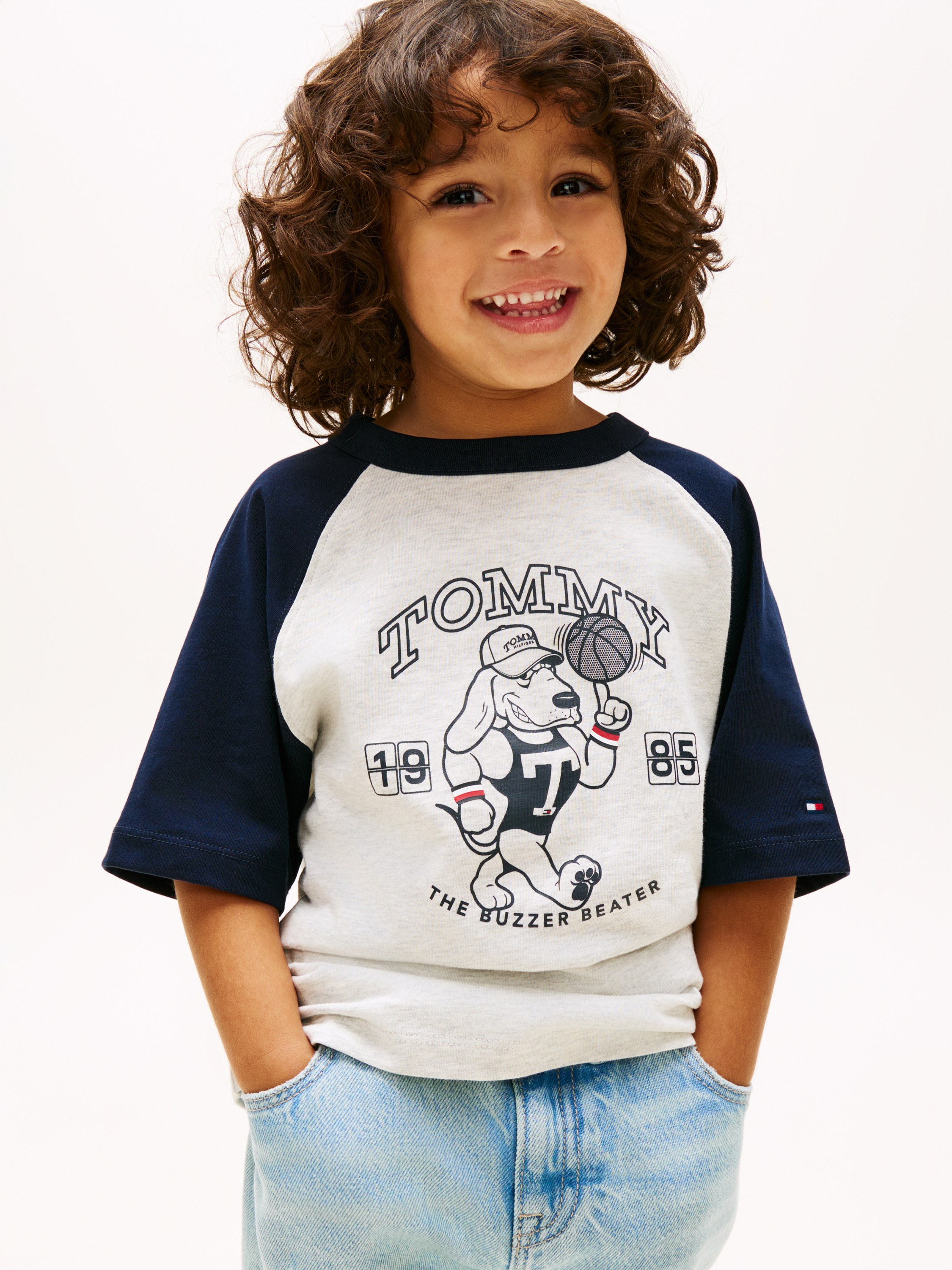Graphic Raglan Crew Neck Tshirt