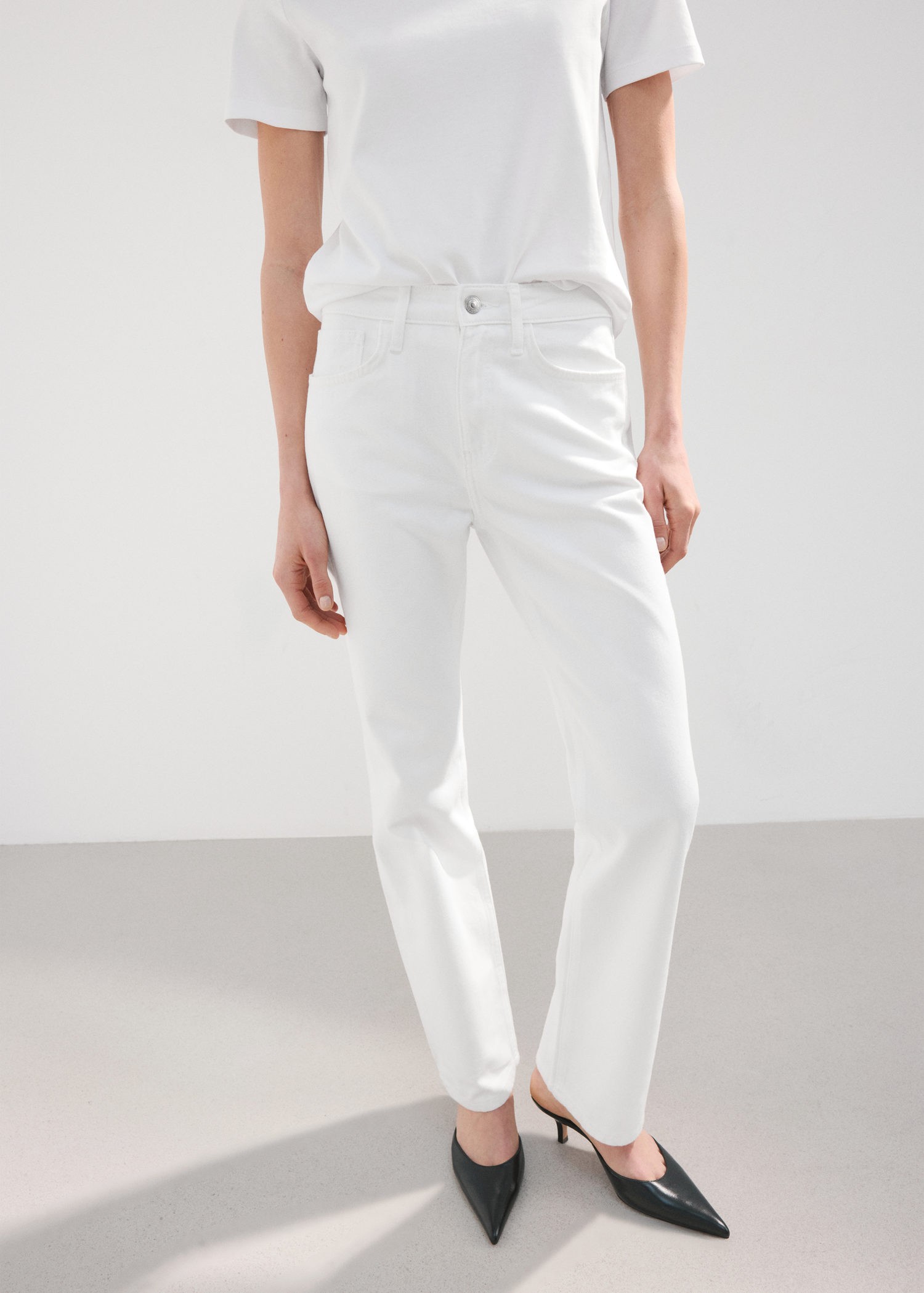 Matilda Mediumrise Straight-fit je