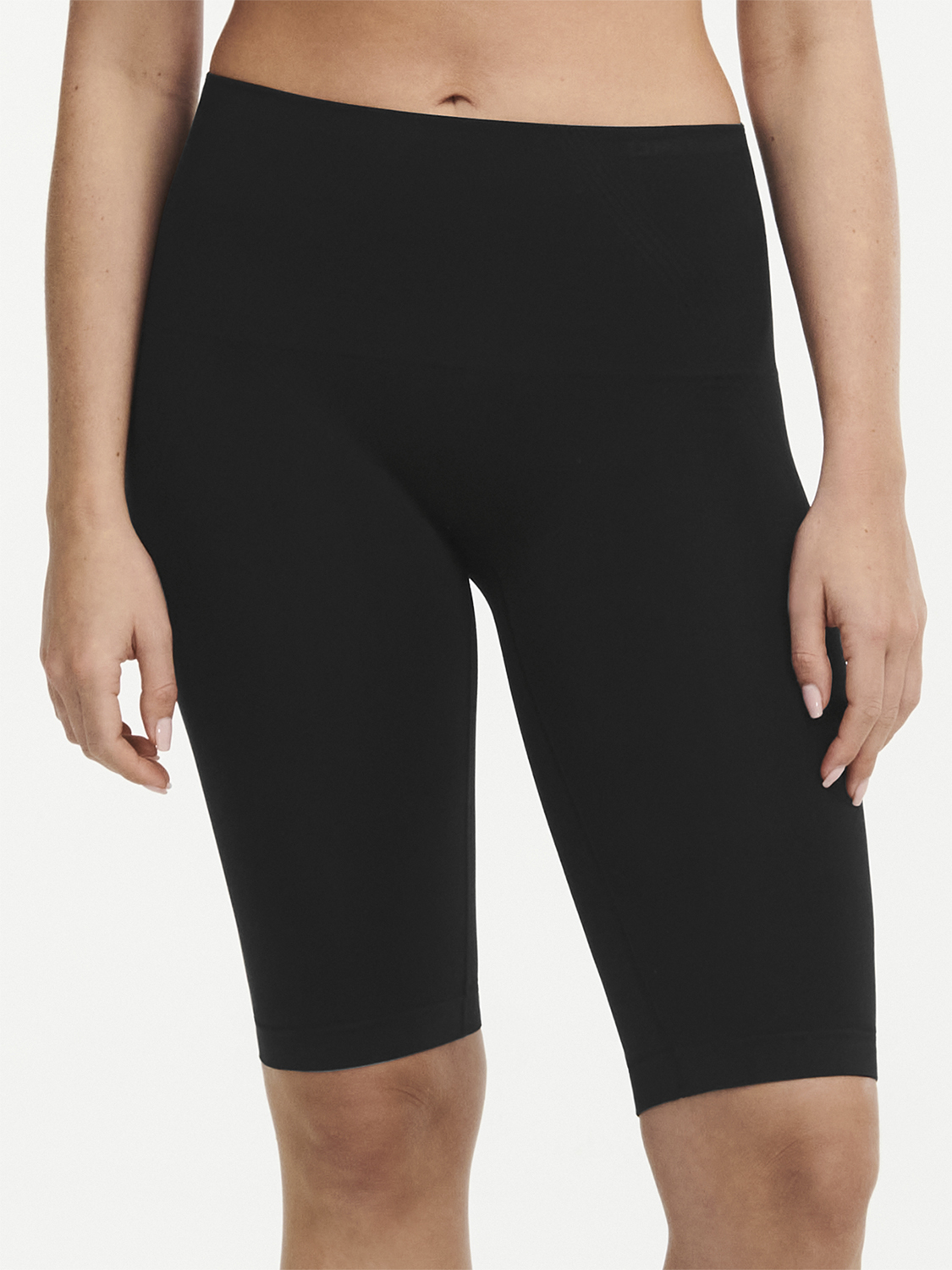 Smooth Comfort Sculpting Long Shorts