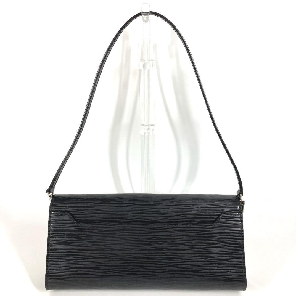 Louis Vuitton Clutch