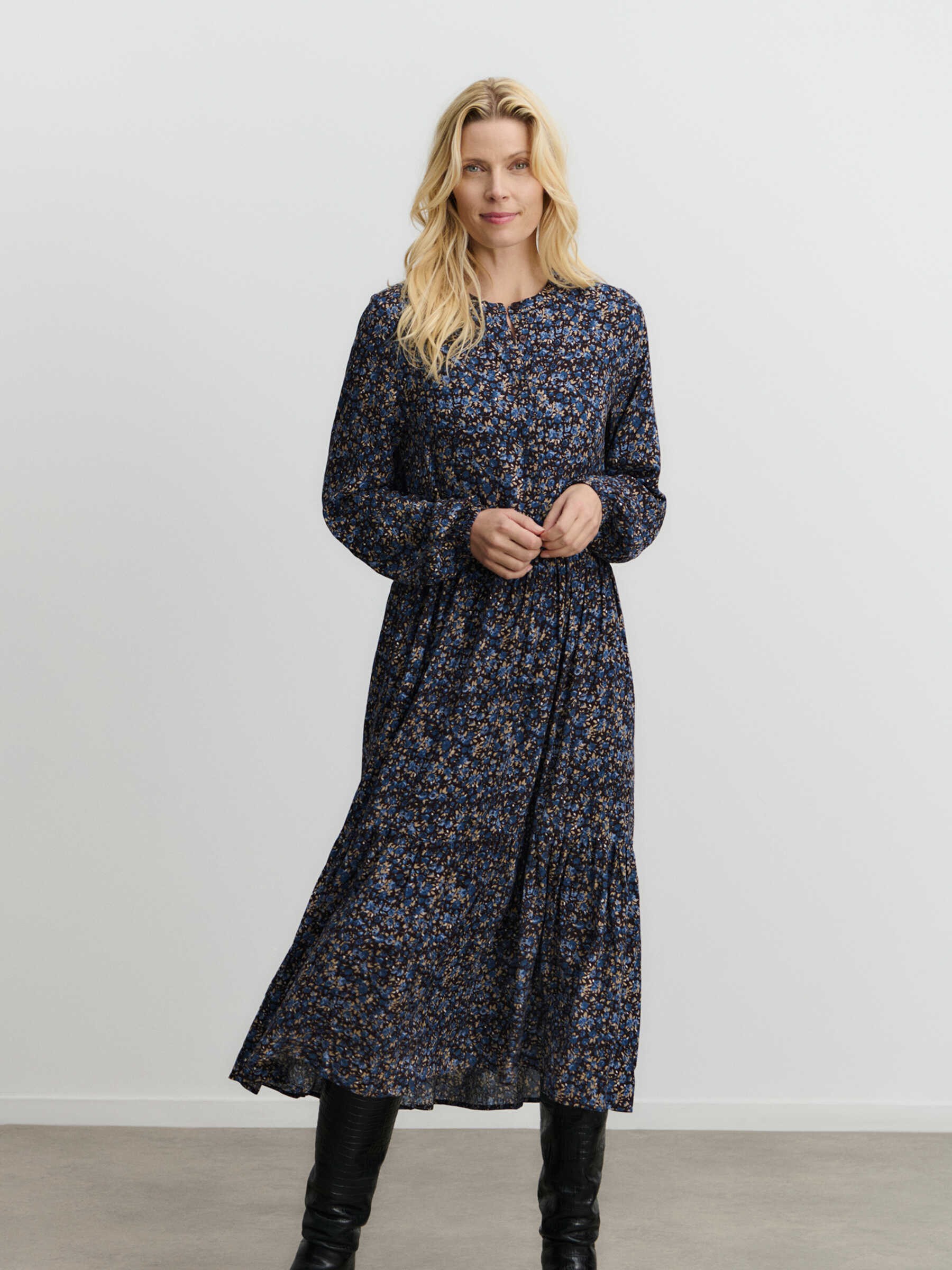 Rwelif LS Long Volume Dress