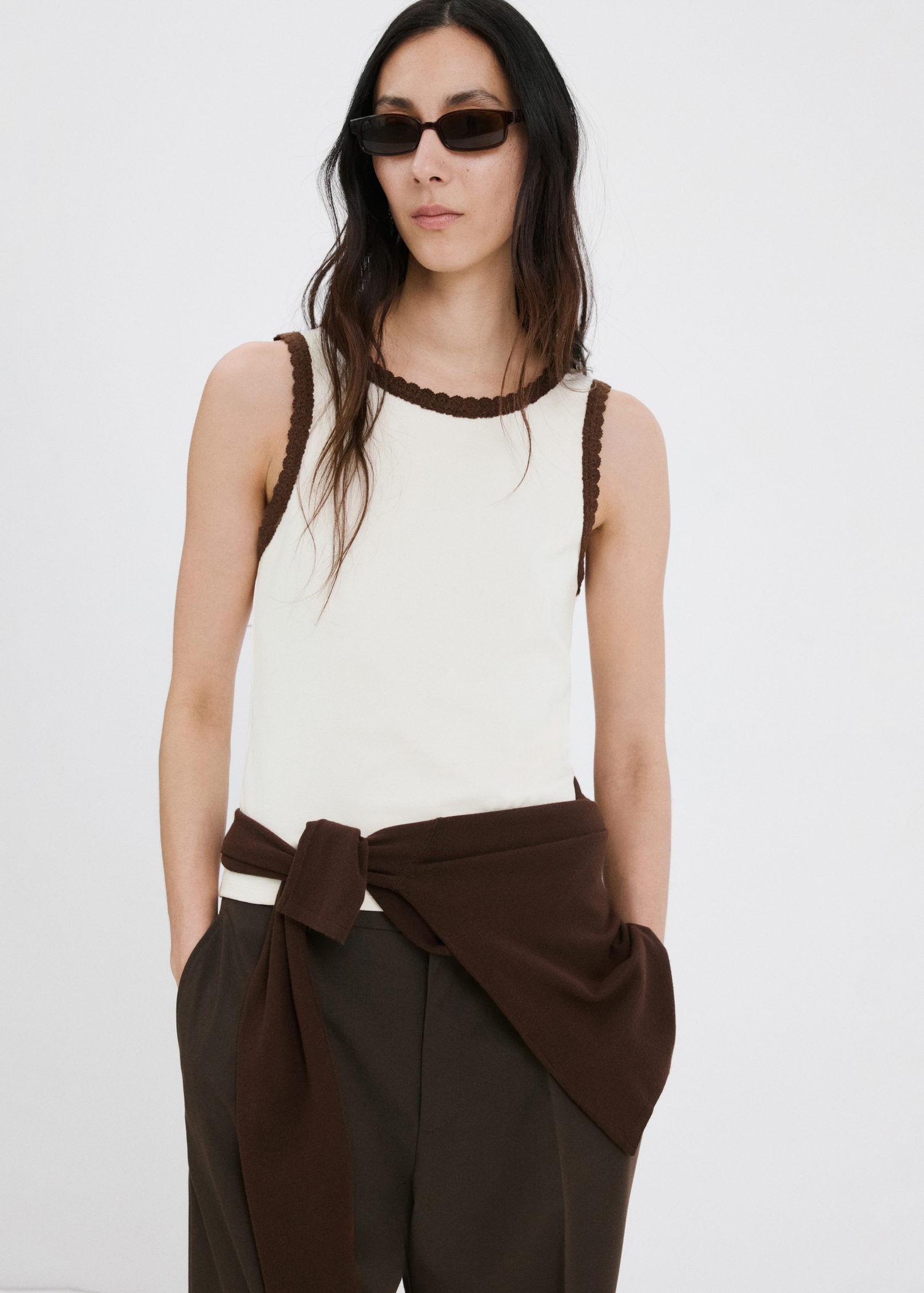 Scalloped Edge Tops