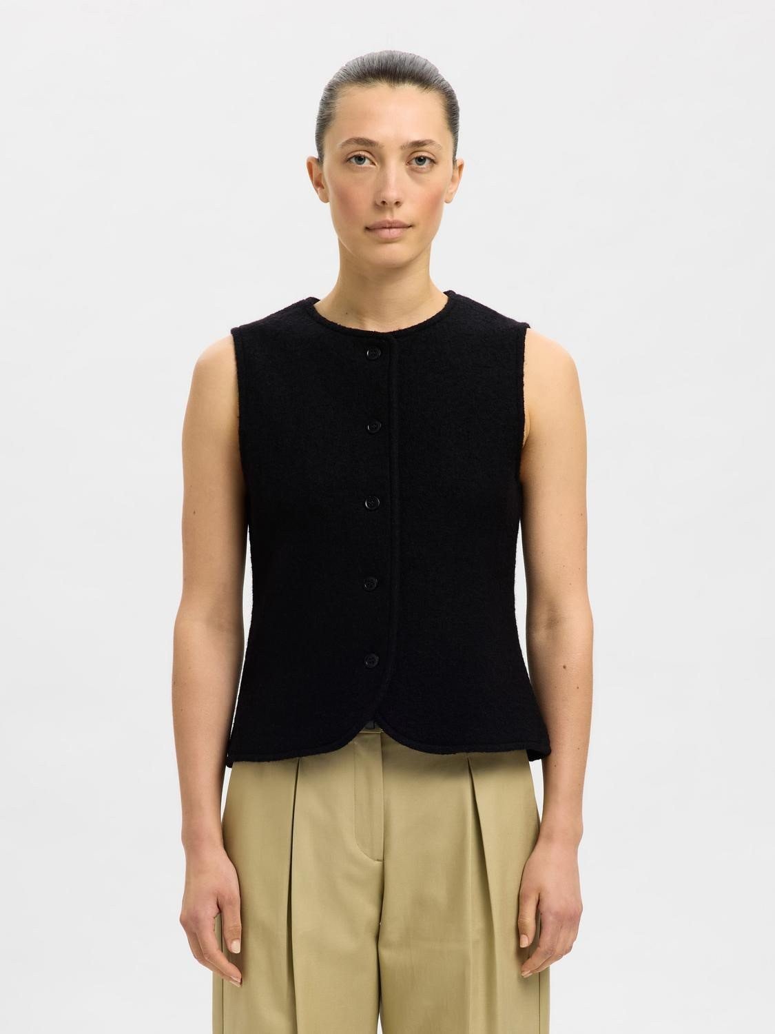 Slfdarla Knit Button Vest